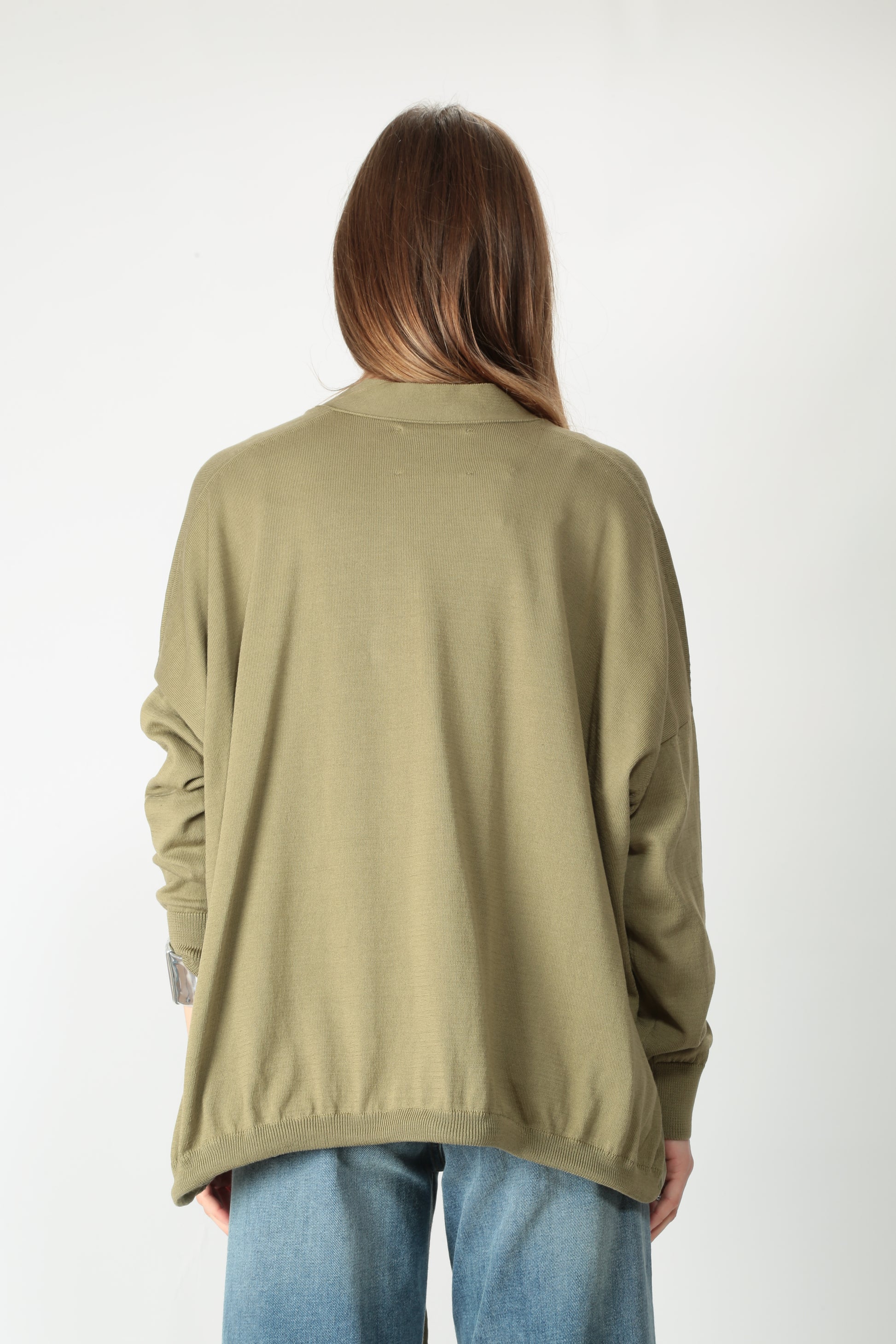https://admin.shopify.com/store/gulieshop/products/15254083404125#:~:text=https%3A//www.gulieshop.it%20%E2%80%BA%20products%20%E2%80%BA%20jei%2Do%2Dcardigan%2Din%2Dcotone%2De%2Dseta%2D4421