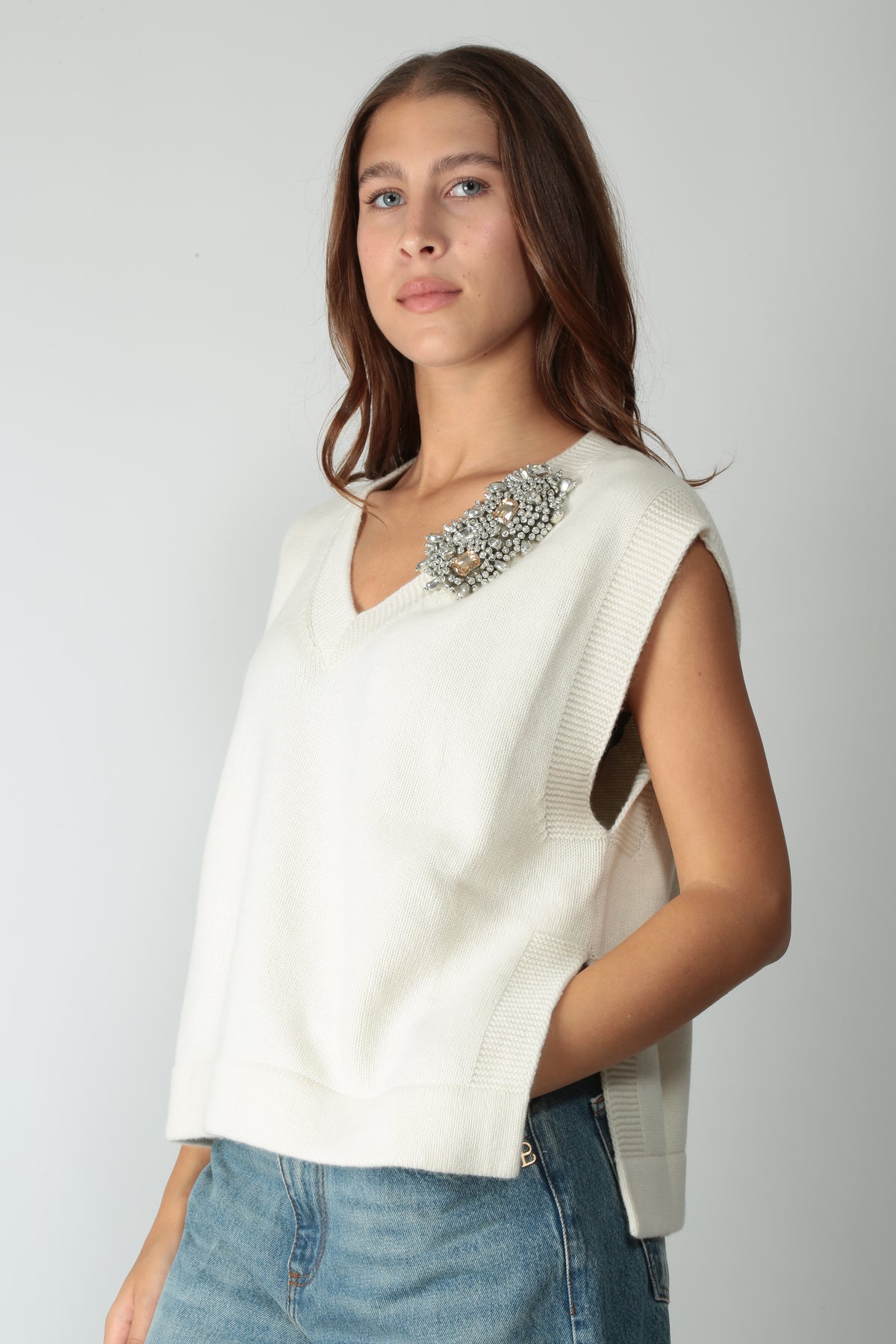 https://admin.shopify.com/store/gulieshop/products/16564150960477#:~:text=https%3A//www.gulieshop.it%20%E2%80%BA%20products%20%E2%80%BA%20l%2Dconti%2Dgilet%2Dcon%2Dapplicazione%2Dabilene%2Dl6wc12