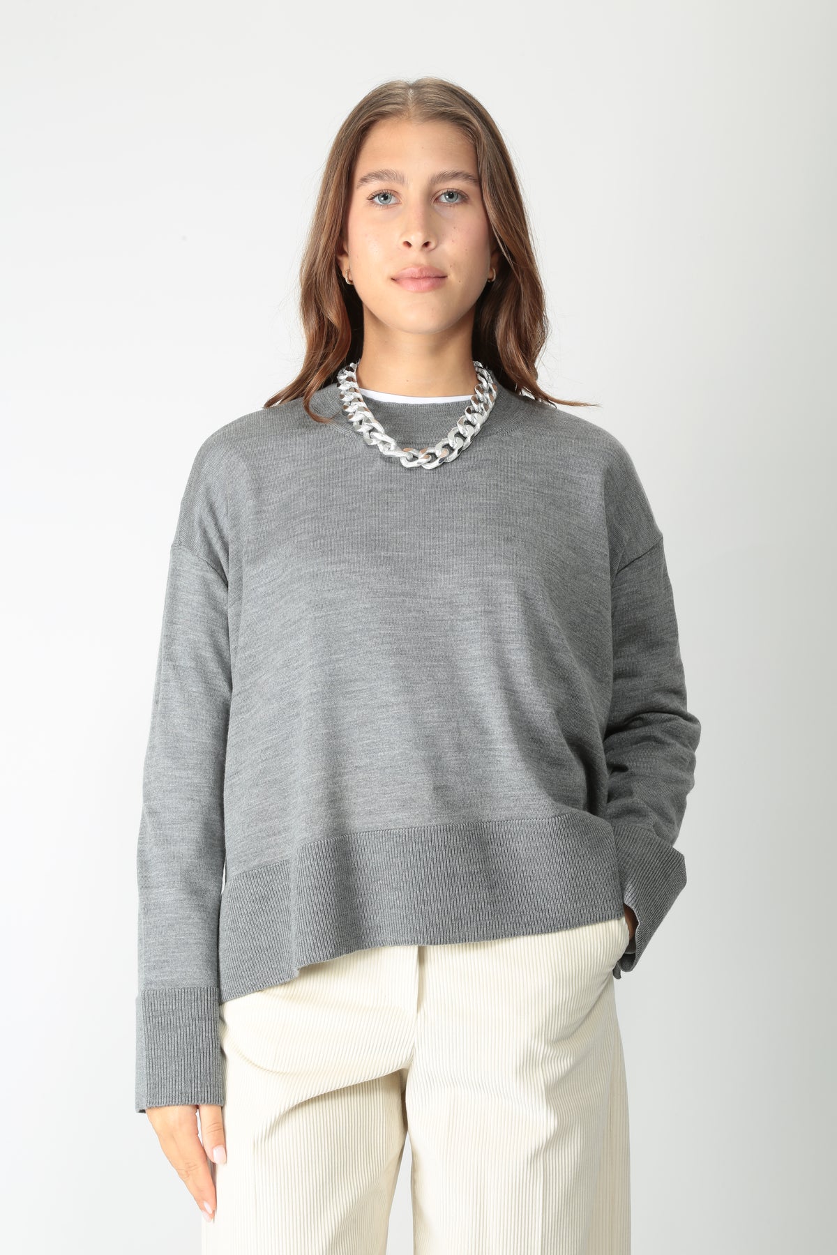 https://admin.shopify.com/store/gulieshop/products/16552856977757#:~:text=https%3A//www.gulieshop.it%20%E2%80%BA%20products%20%E2%80%BA%20jei%2Do%2Dmaglia%2Din%2Dlana%2Drasata%2D7023