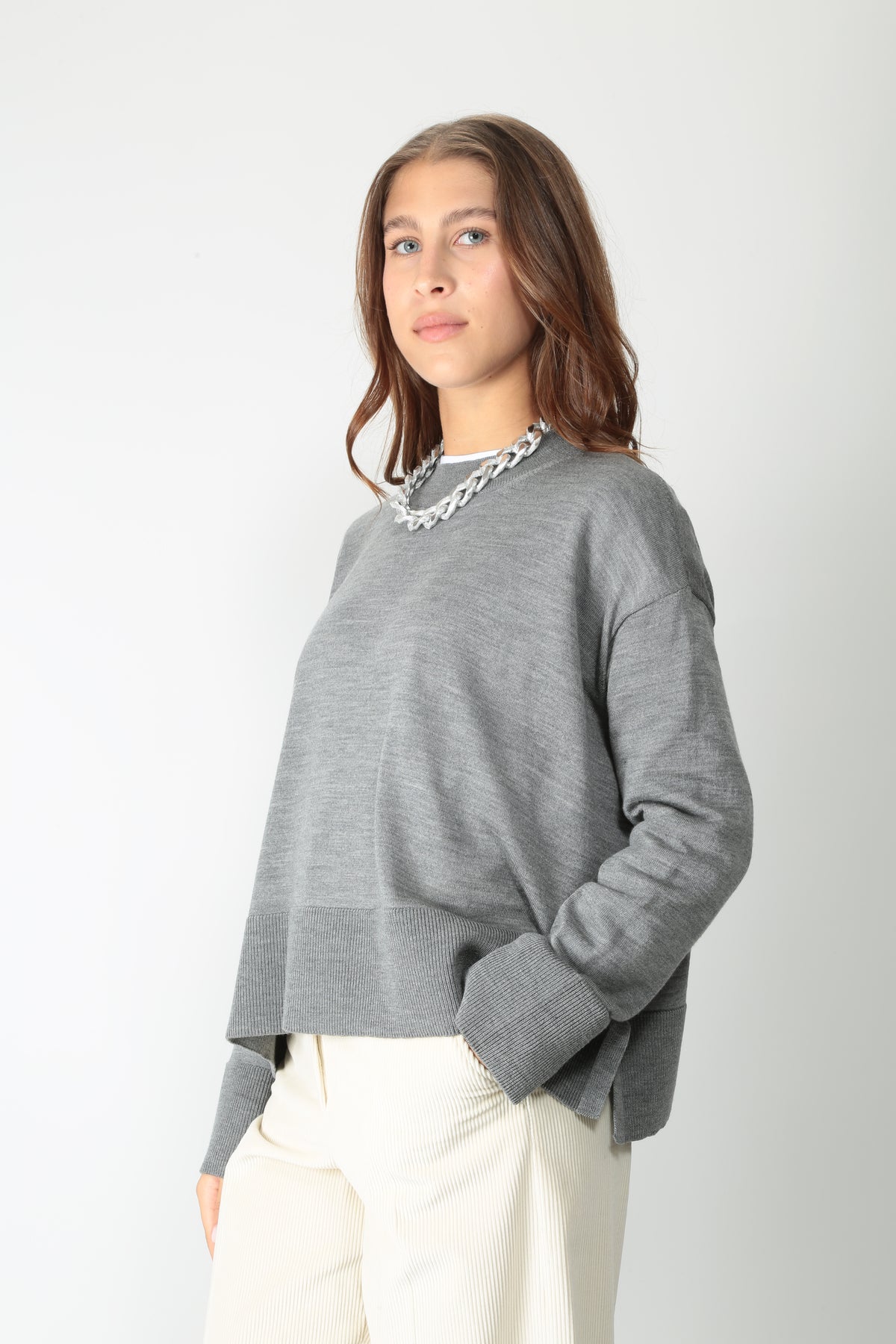 https://admin.shopify.com/store/gulieshop/products/16552856977757#:~:text=https%3A//www.gulieshop.it%20%E2%80%BA%20products%20%E2%80%BA%20jei%2Do%2Dmaglia%2Din%2Dlana%2Drasata%2D7023