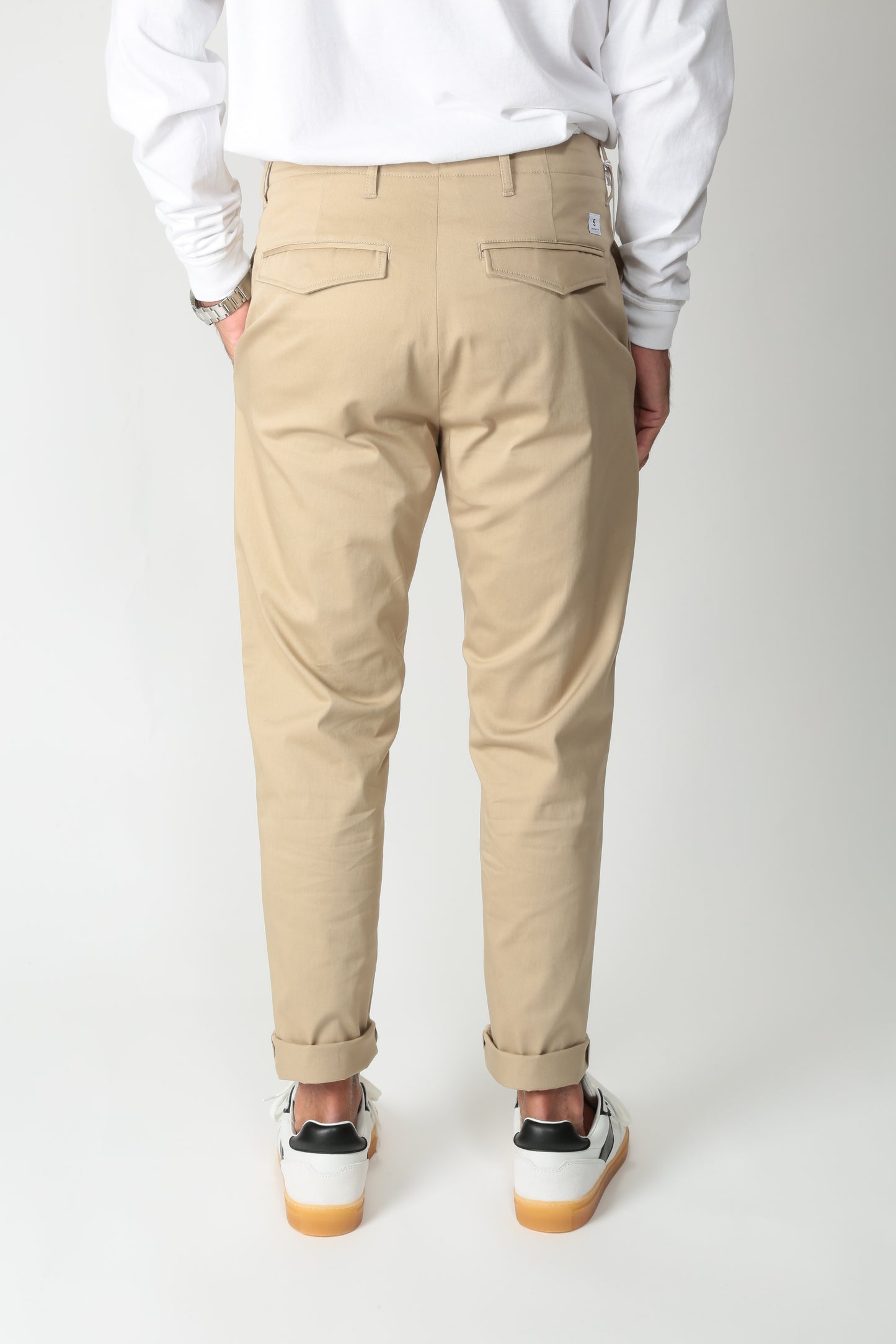 https://admin.shopify.com/store/gulieshop/products/15238077579613#:~:text=https%3A//www.gulieshop.it%20%E2%80%BA%20products%20%E2%80%BA%20department%2D5%2Dpantalone%2Din%2Dcotone%2Doff%2Dpant%2Dchino%2Dup00750m2ts0050000