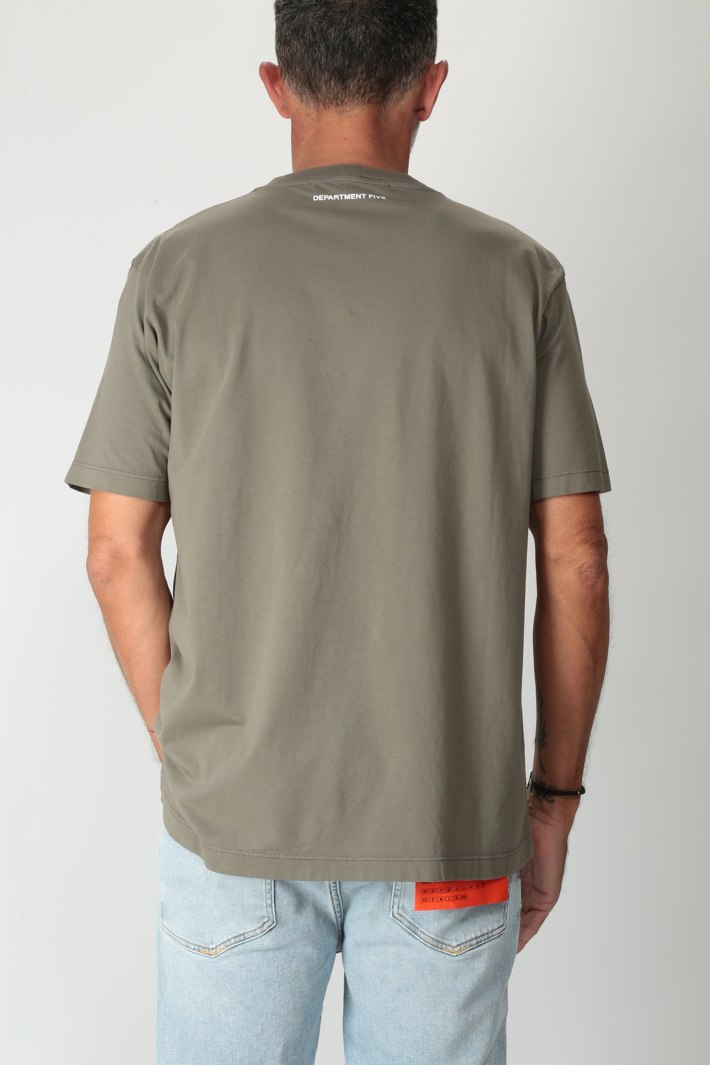 https://admin.shopify.com/store/gulieshop/products/15238075777373#:~:text=https%3A//www.gulieshop.it%20%E2%80%BA%20products%20%E2%80%BA%20department%2D5%2Dt%2Dshirt%2Din%2Dcotone%2Dwav%2Dut02250m1jf0011002