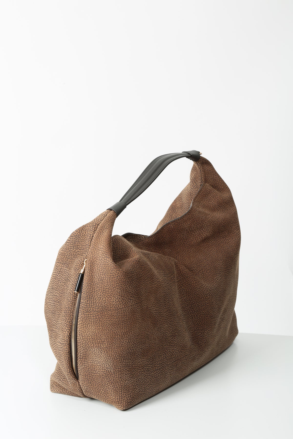 https://admin.shopify.com/store/gulieshop/products/16580927390045#:~:text=https%3A//www.gulieshop.it%20%E2%80%BA%20products%20%E2%80%BA%20borbonese%2Dborsa%2Dhobo%2Dplie%2D91010373%2D0299