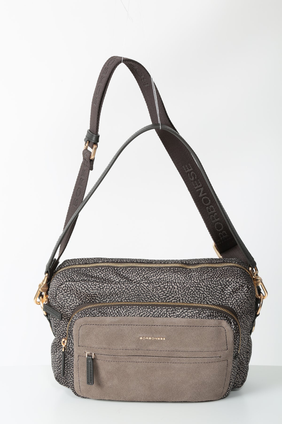 https://admin.shopify.com/store/gulieshop/products/16580926996829#:~:text=https%3A//www.gulieshop.it%20%E2%80%BA%20products%20%E2%80%BA%20borbonese%2Dborsa%2Db%2Dcllub%2Dcamera%2Dcase%2D91010345%2D0288