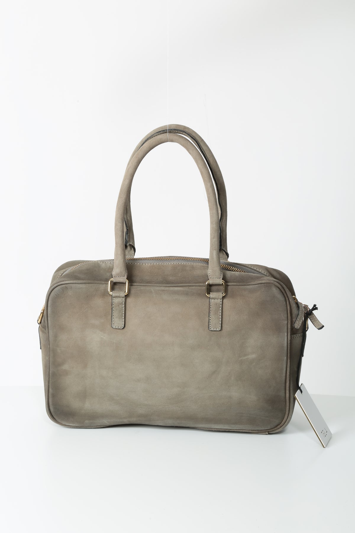 https://admin.shopify.com/store/gulieshop/products/16596164116829#:~:text=https%3A//www.gulieshop.it%20%E2%80%BA%20products%20%E2%80%BA%20tela%2Dborsa%2Din%2Dsuede%2Dtamigi
