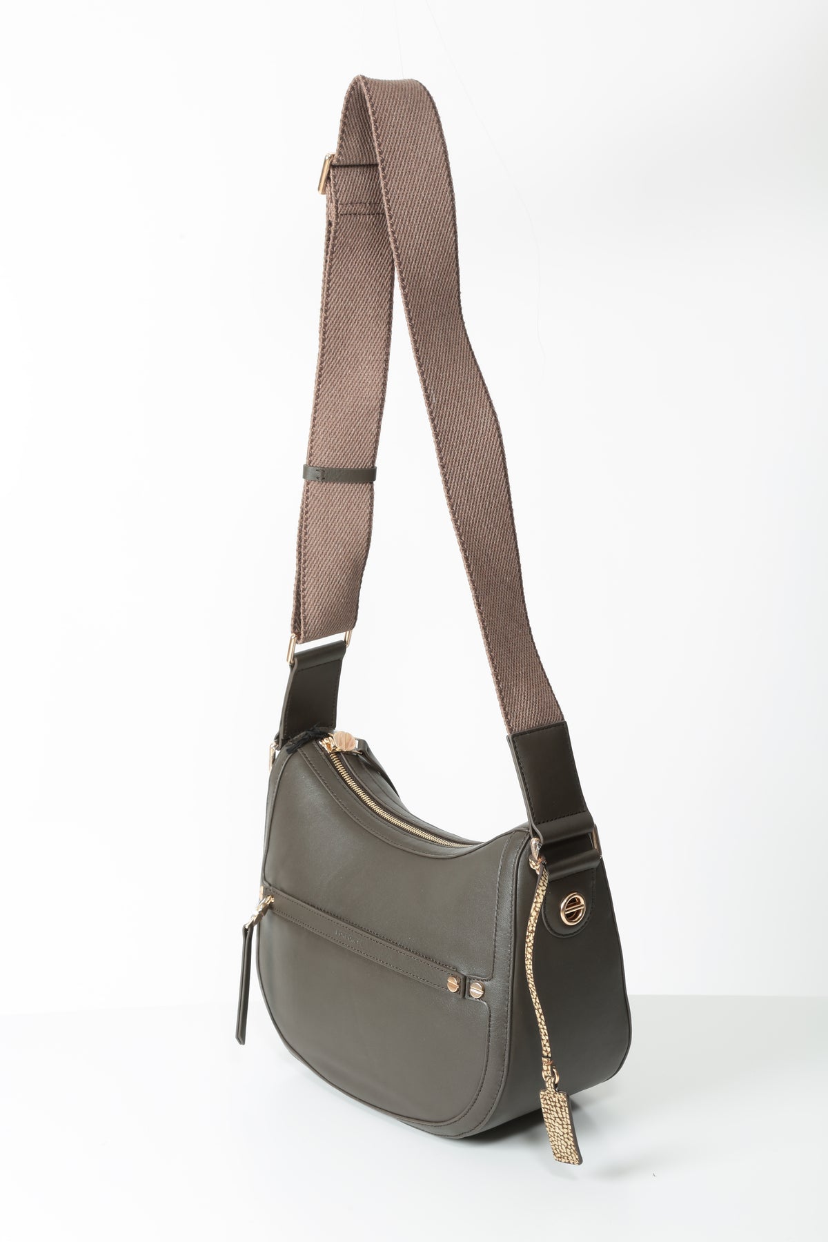https://admin.shopify.com/store/gulieshop/products/16580927193437#:~:text=https%3A//www.gulieshop.it%20%E2%80%BA%20products%20%E2%80%BA%20borbonese%2Dborsa%2Dluna%2Dmedium%2D91010234%2D0297