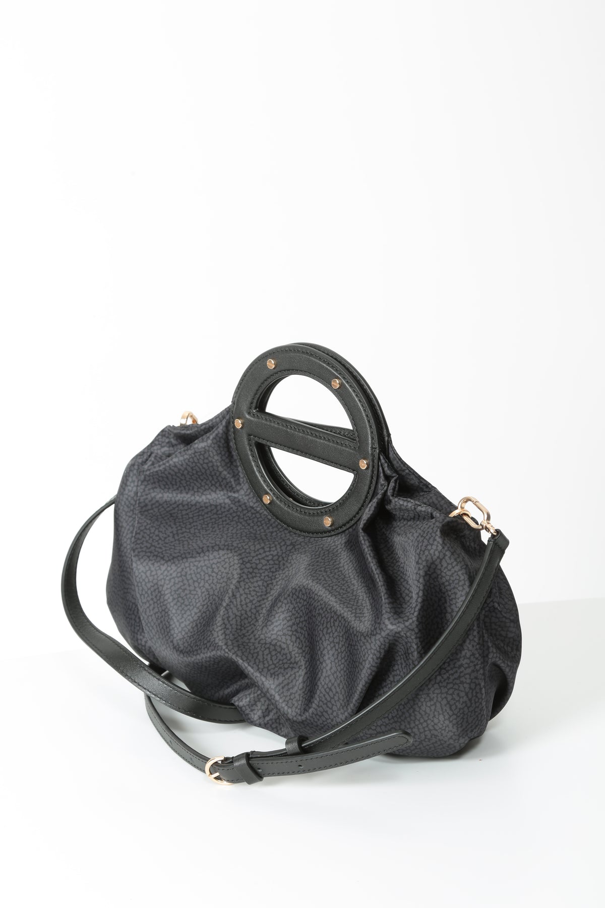 https://admin.shopify.com/store/gulieshop/products/16580926701917#:~:text=https%3A//www.gulieshop.it%20%E2%80%BA%20products%20%E2%80%BA%20borbonese%2Dborsa%2Dbauletto%2Dsmall%2D91010210%2Dah1%2D1