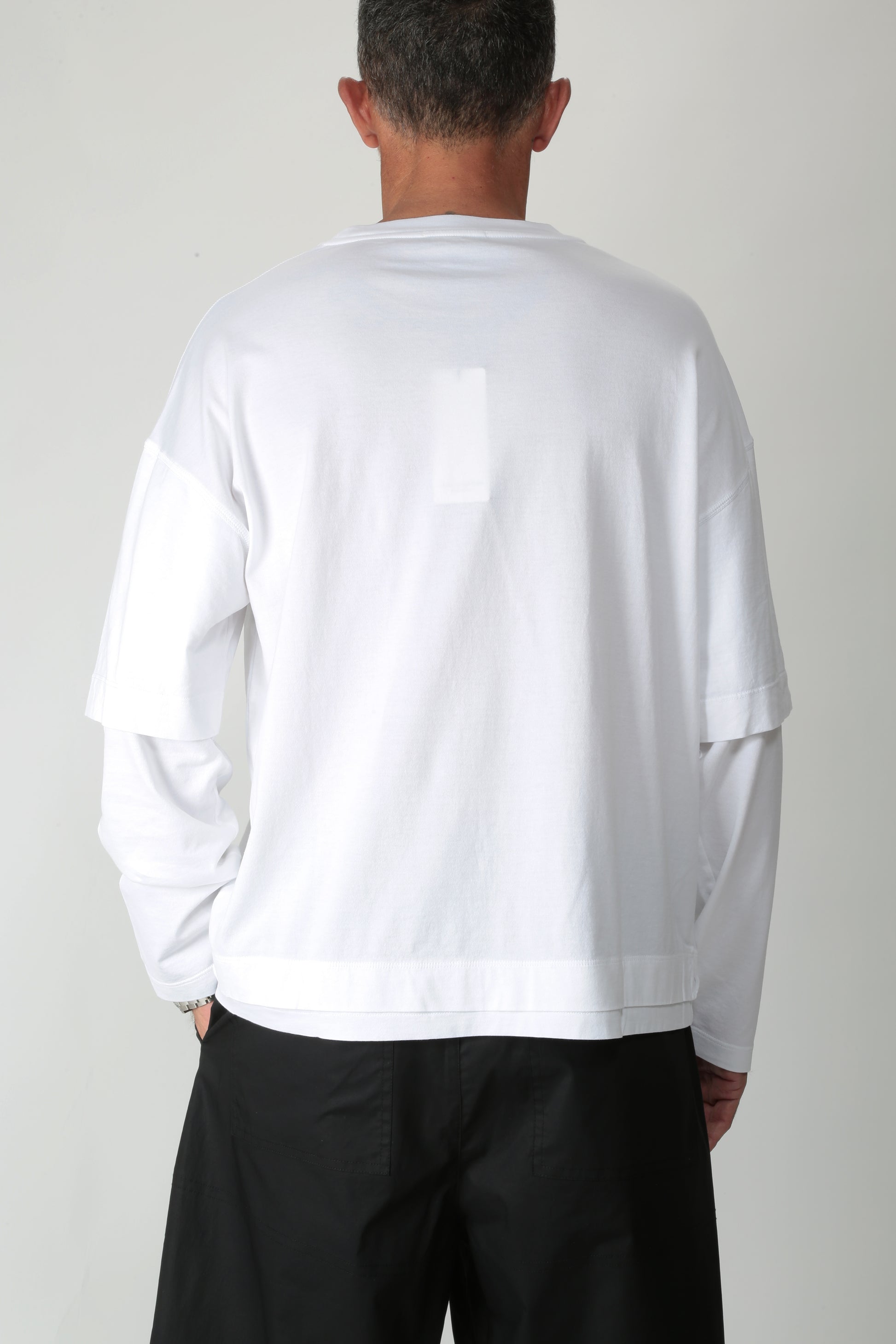 https://admin.shopify.com/store/gulieshop/products/15250588795229#:~:text=https%3A//www.gulieshop.it%20%E2%80%BA%20products%20%E2%80%BA%20r%2Dcollina%2Dt%2Dshirt%2Doversize%2Din%2Dcotone%2Drb51201