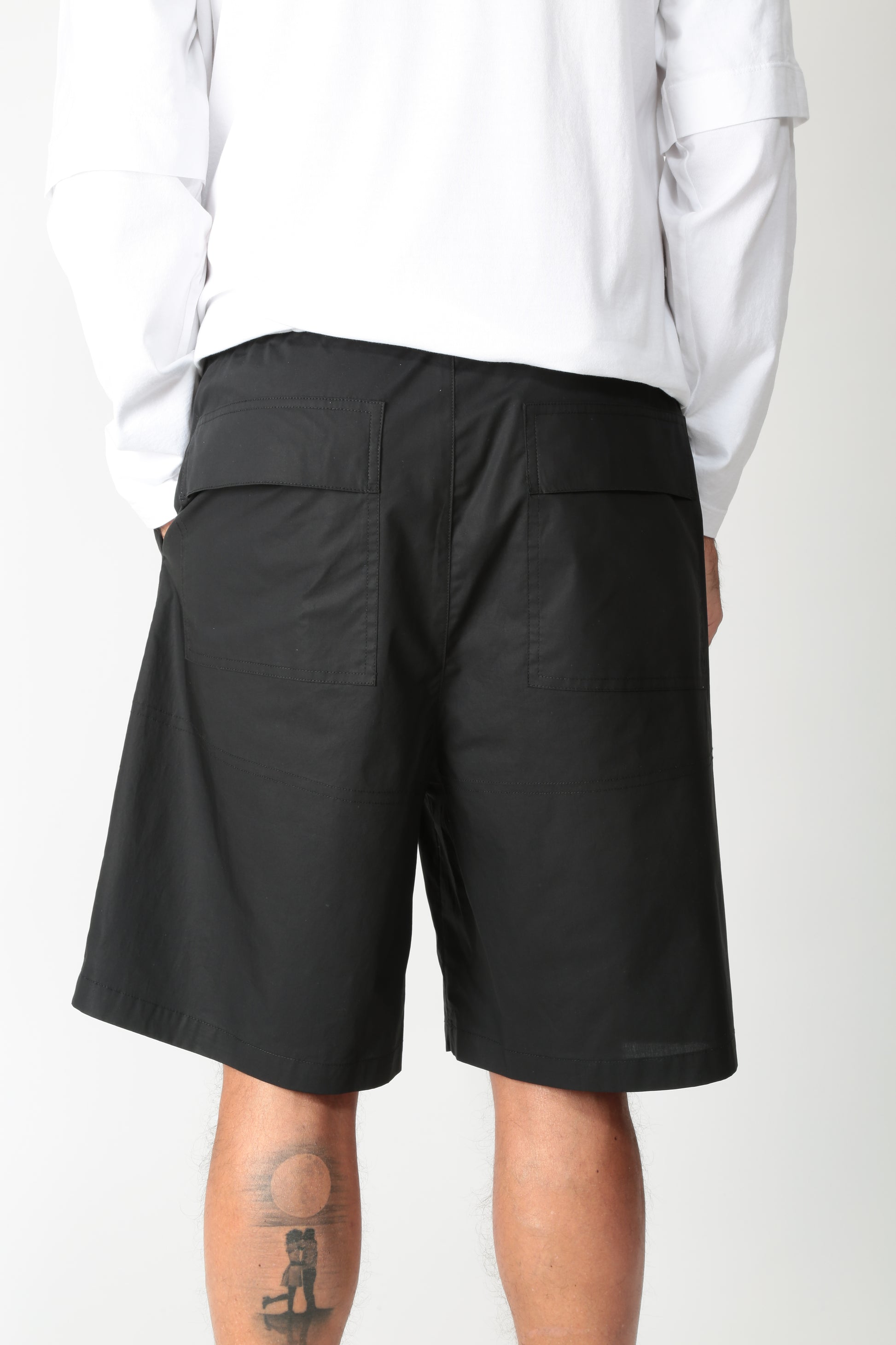 https://admin.shopify.com/store/gulieshop/products/15154452463965#:~:text=https%3A//www.gulieshop.it%20%E2%80%BA%20products%20%E2%80%BA%20r%2Dcollina%2Dbermuda%2Dcon%2Dlaccio%2Drb54148