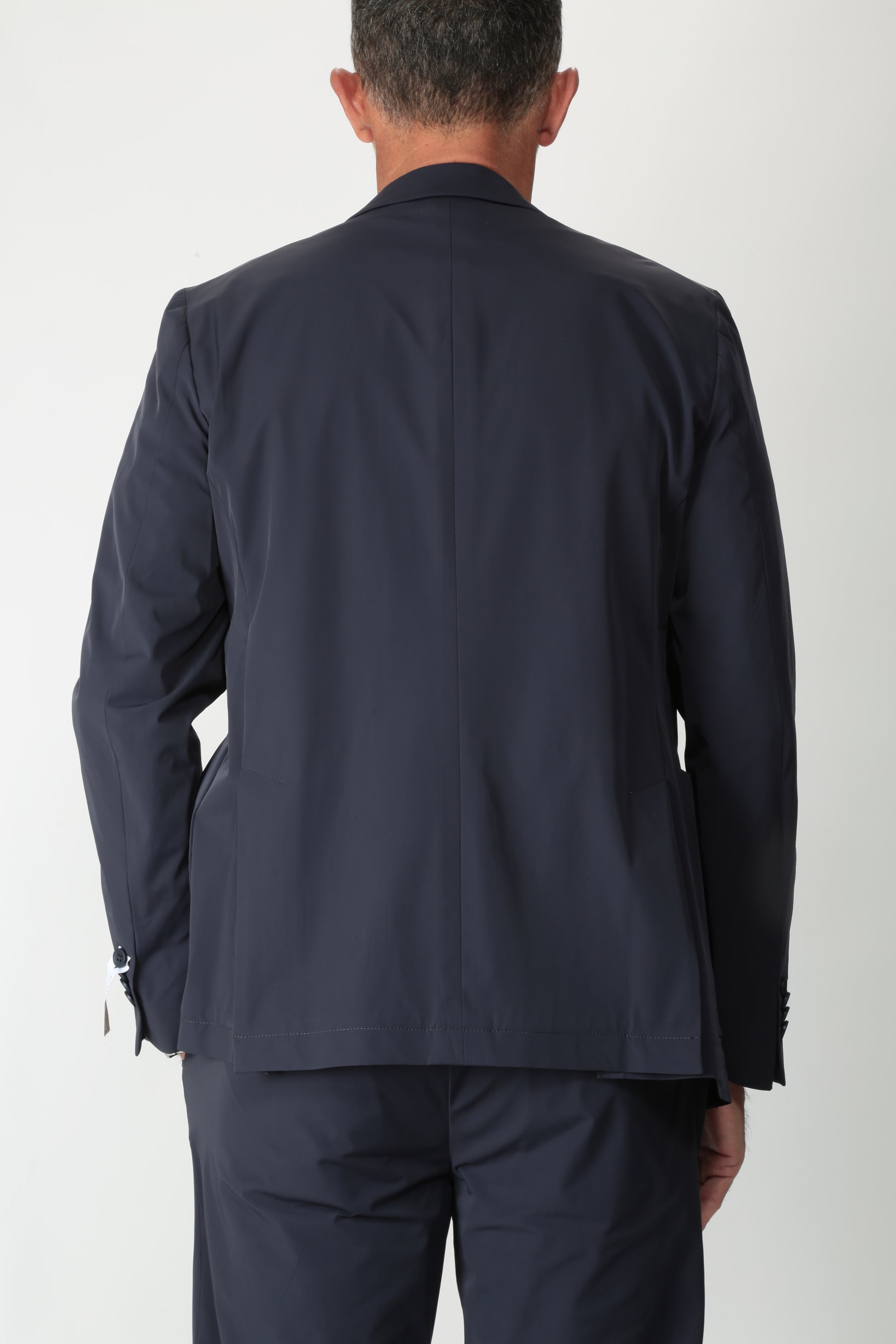 https://admin.shopify.com/store/gulieshop/products/15238077415773#:~:text=https%3A//www.gulieshop.it%20%E2%80%BA%20products%20%E2%80%BA%20hamaki%2Dho%2Dgiacca%2Dmonopetto%2Din%2Dtessuto%2Dtecnico%2Dgae1596h%2D1