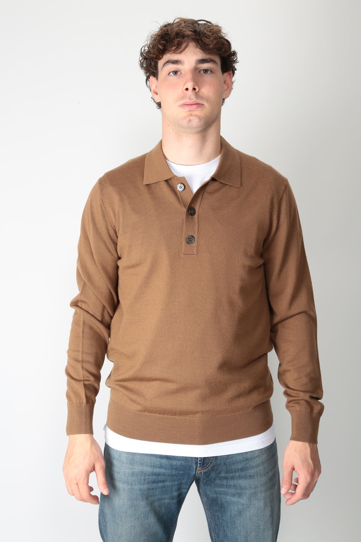 https://admin.shopify.com/store/gulieshop/products/16596134756701#:~:text=https%3A//www.gulieshop.it%20%E2%80%BA%20products%20%E2%80%BA%20diktat%2Dmaglia%2Dpolo%2Din%2Dlana%2Dmerino%2Ddk27%2D005