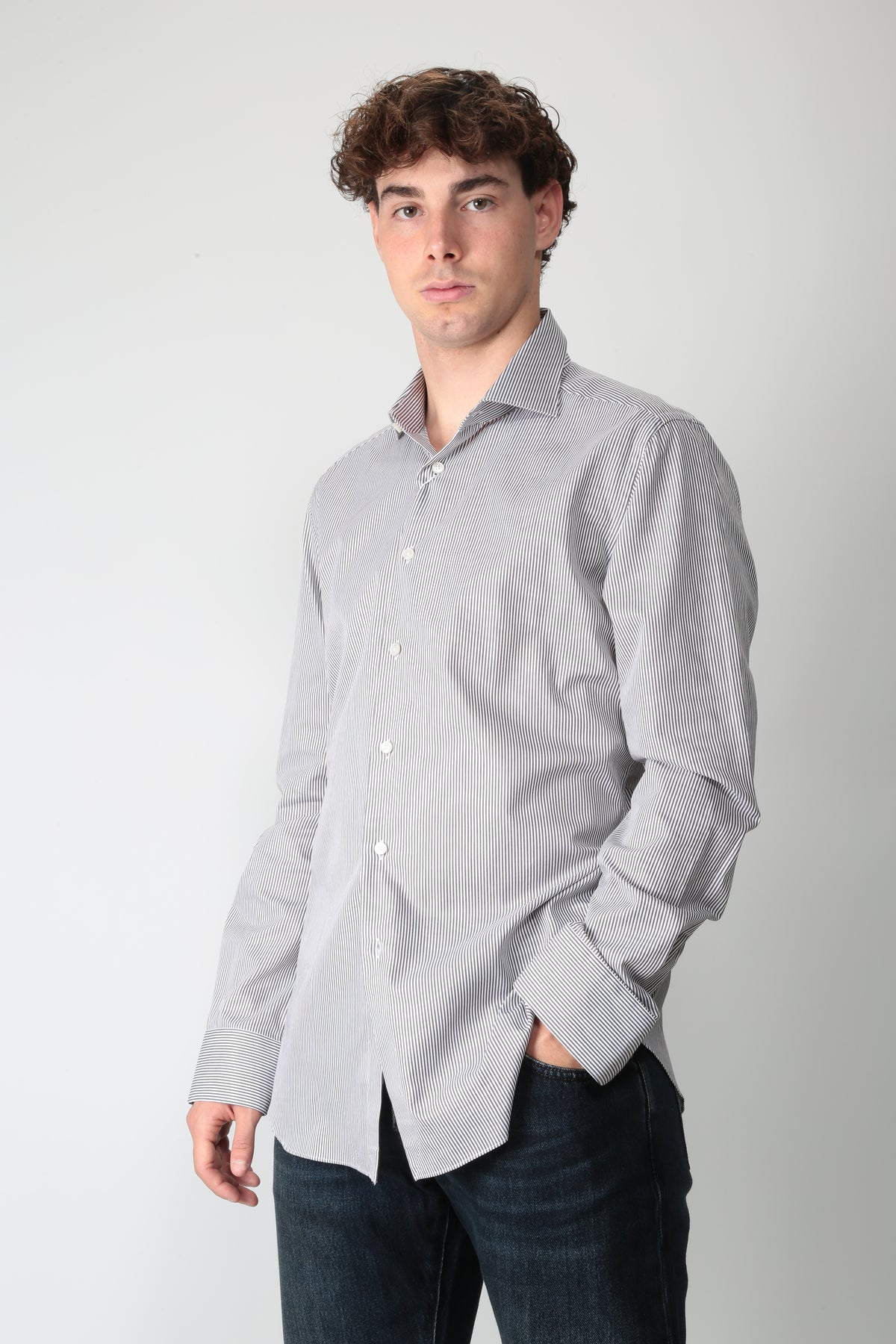 https://admin.shopify.com/store/gulieshop/products/16596098548061#:~:text=https%3A//www.gulieshop.it%20%E2%80%BA%20products%20%E2%80%BA%20xacus%2Dcamicia%2Dclassica%2D558ml%2D11810