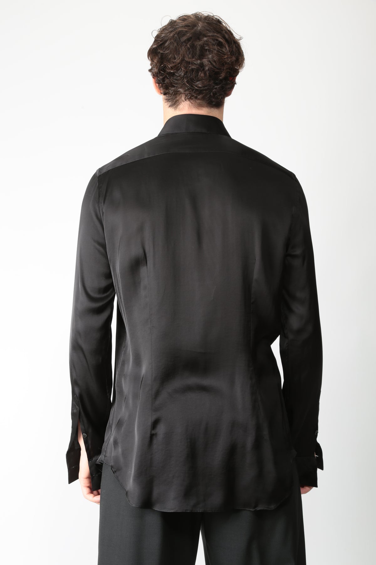 https://admin.shopify.com/store/gulieshop/products/16596098449757#:~:text=https%3A//www.gulieshop.it%20%E2%80%BA%20products%20%E2%80%BA%20xacus%2Dcamicia%2Din%2Dviscosa%2D538ml%2D11523