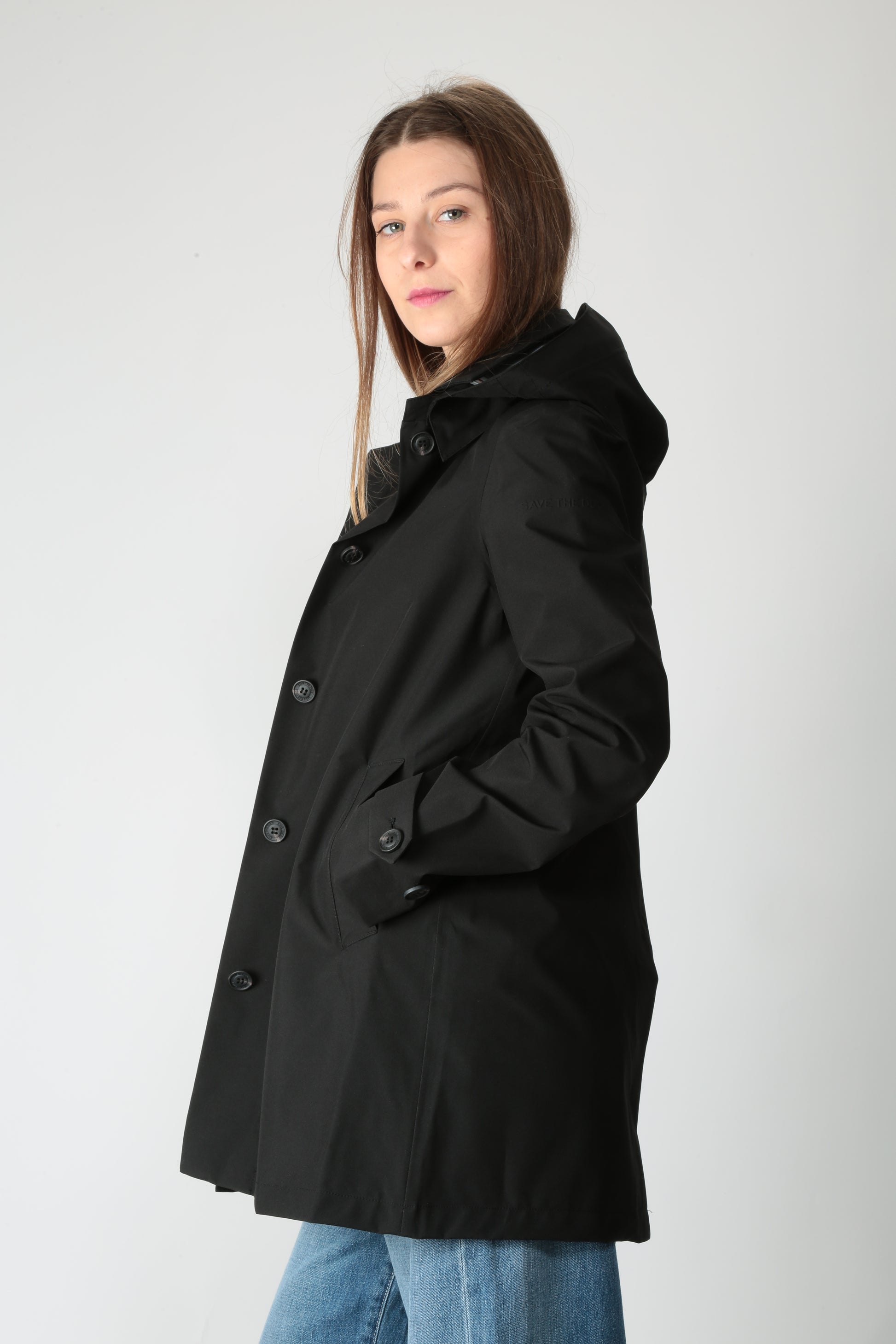 https://admin.shopify.com/store/gulieshop/products/15308730532189#:~:text=https%3A//www.gulieshop.it%20%E2%80%BA%20products%20%E2%80%BA%20save%2Dthe%2Dduck%2Dimpermeabile%2Dcon%2Dcappuccio%2Dd42250w%2Dgrin20%2Dapril%2D1