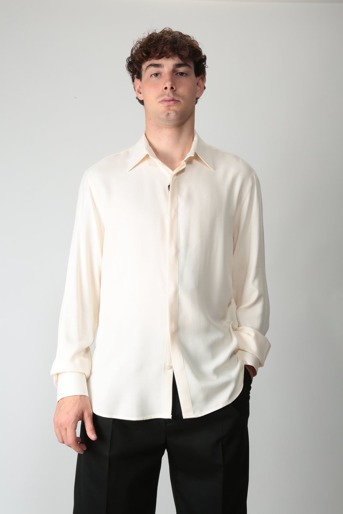 https://admin.shopify.com/store/gulieshop/products/16603143831901