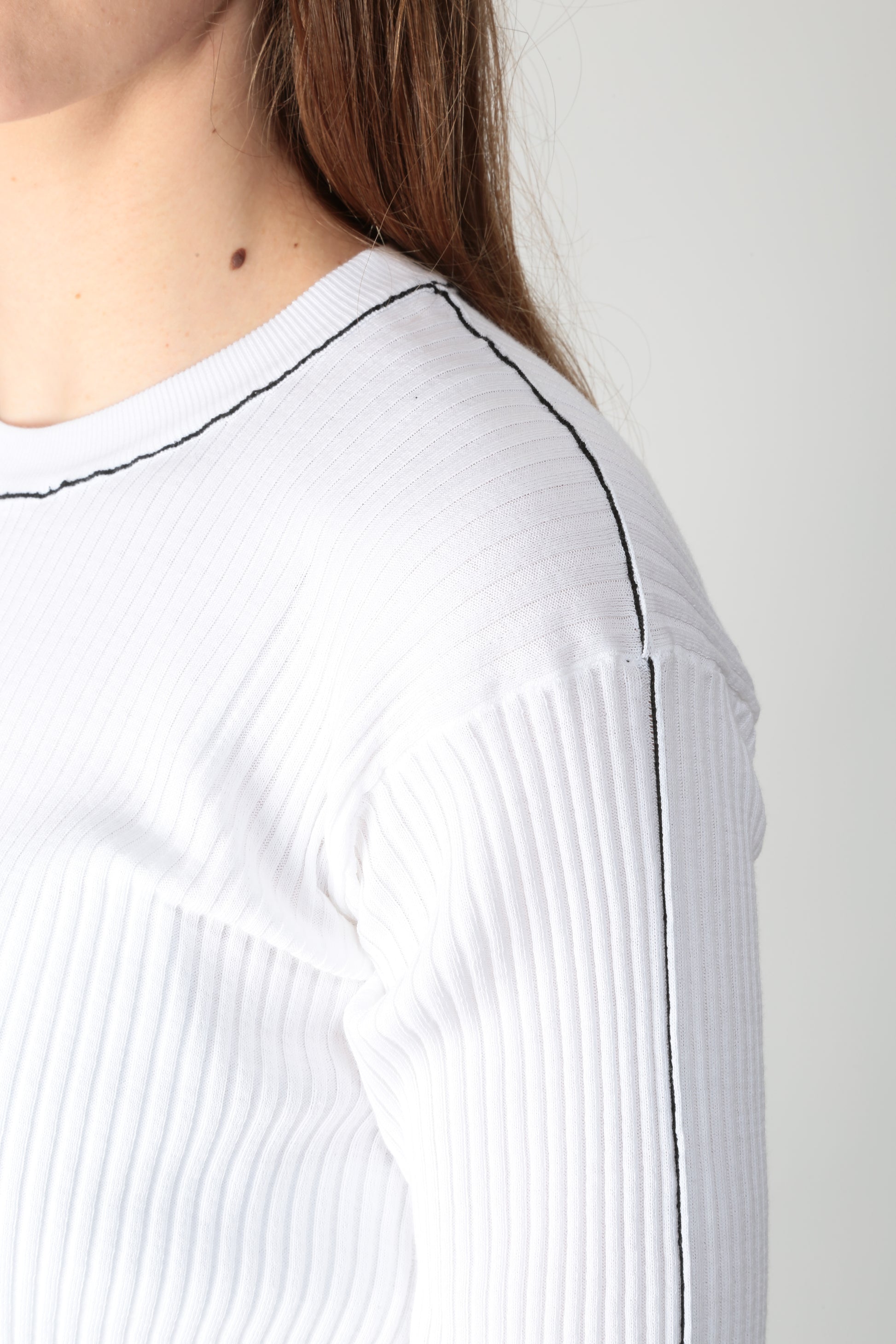 https://admin.shopify.com/store/gulieshop/products/15250589024605#:~:text=https%3A//www.gulieshop.it%20%E2%80%BA%20products%20%E2%80%BA%20r%2Dcollina%2Dmaglia%2Da%2Dcostine%2Db08201
