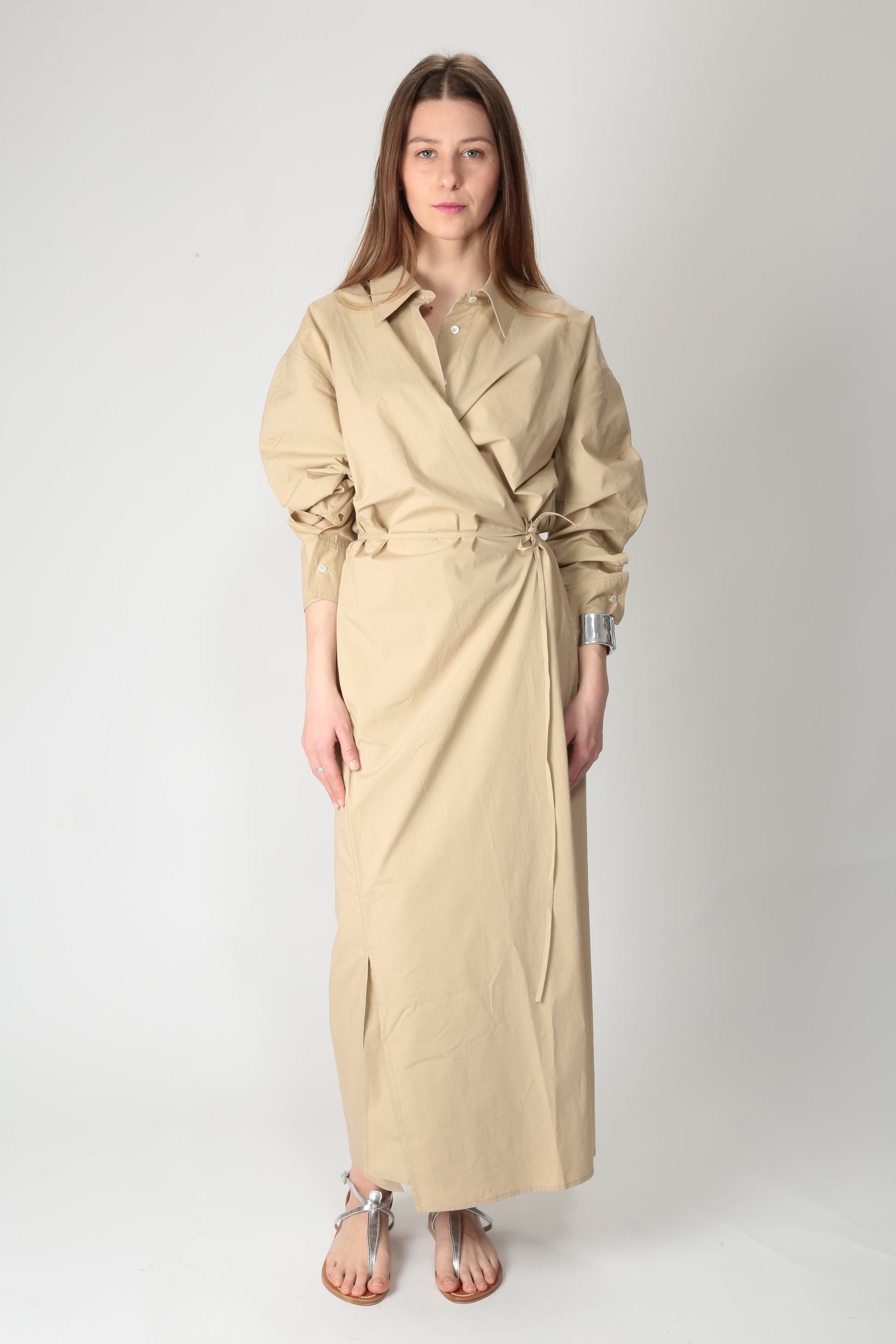 https://admin.shopify.com/store/gulieshop/products/15400672067933#:~:text=https%3A//www.gulieshop.it%20%E2%80%BA%20products%20%E2%80%BA%20r%2Dcollina%2Dabito%2Dchemisier%2Dwrap%2Db51235