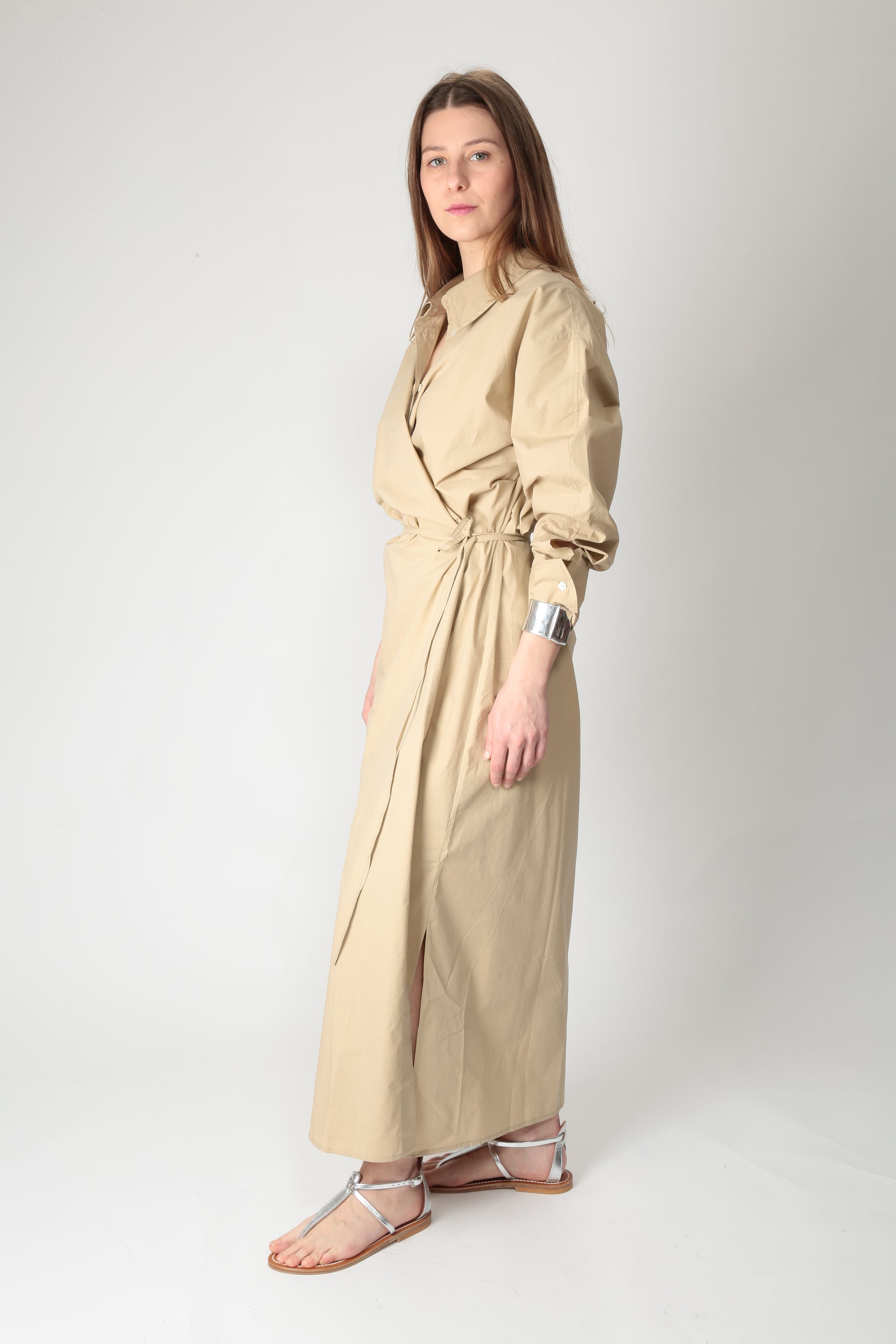 https://admin.shopify.com/store/gulieshop/products/15400672067933#:~:text=https%3A//www.gulieshop.it%20%E2%80%BA%20products%20%E2%80%BA%20r%2Dcollina%2Dabito%2Dchemisier%2Dwrap%2Db51235