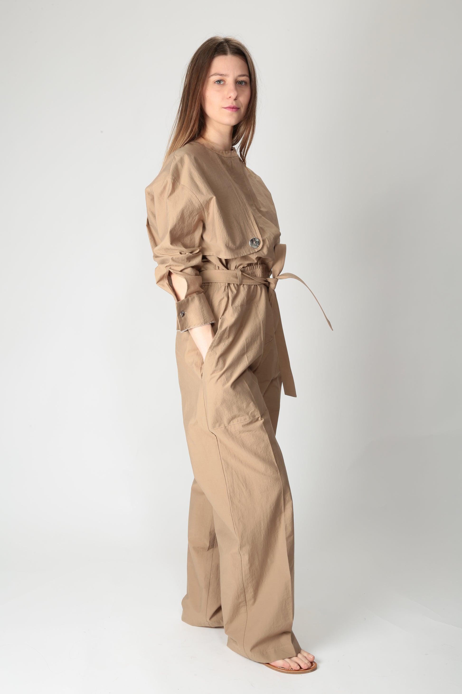 https://admin.shopify.com/store/gulieshop/products/15308812255581#:~:text=https%3A//www.gulieshop.it%20%E2%80%BA%20products%20%E2%80%BA%20tela%2Djumpsuit%2Din%2Dmisto%2Dcotone%2Dparker
