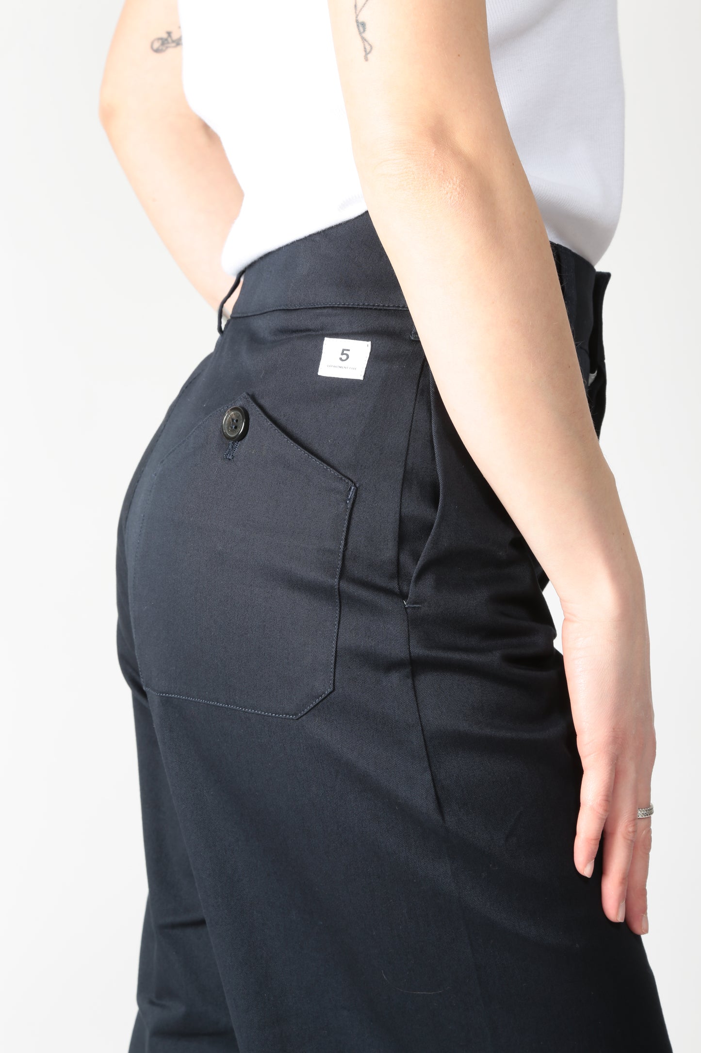 https://admin.shopify.com/store/gulieshop/products/15290050871645#:~:text=https%3A//www.gulieshop.it%20%E2%80%BA%20products%20%E2%80%BA%20department%2D5%2Dpantalone%2Dlargo%2Din%2Dcotone%2Ddue%2Dpant%2Ddp05150m2ts0050000%2D1