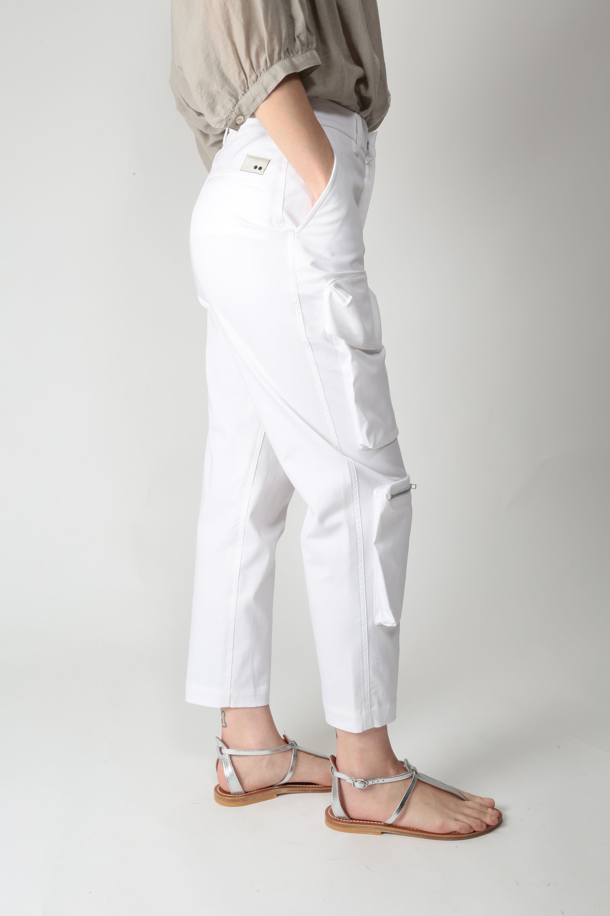 https://admin.shopify.com/store/gulieshop/products/15290025771357#:~:text=https%3A//www.gulieshop.it%20%E2%80%BA%20products%20%E2%80%BA%20the%2Dm%2Dpantalone%2Dcon%2Dtasche%2Dtamy92%2D1