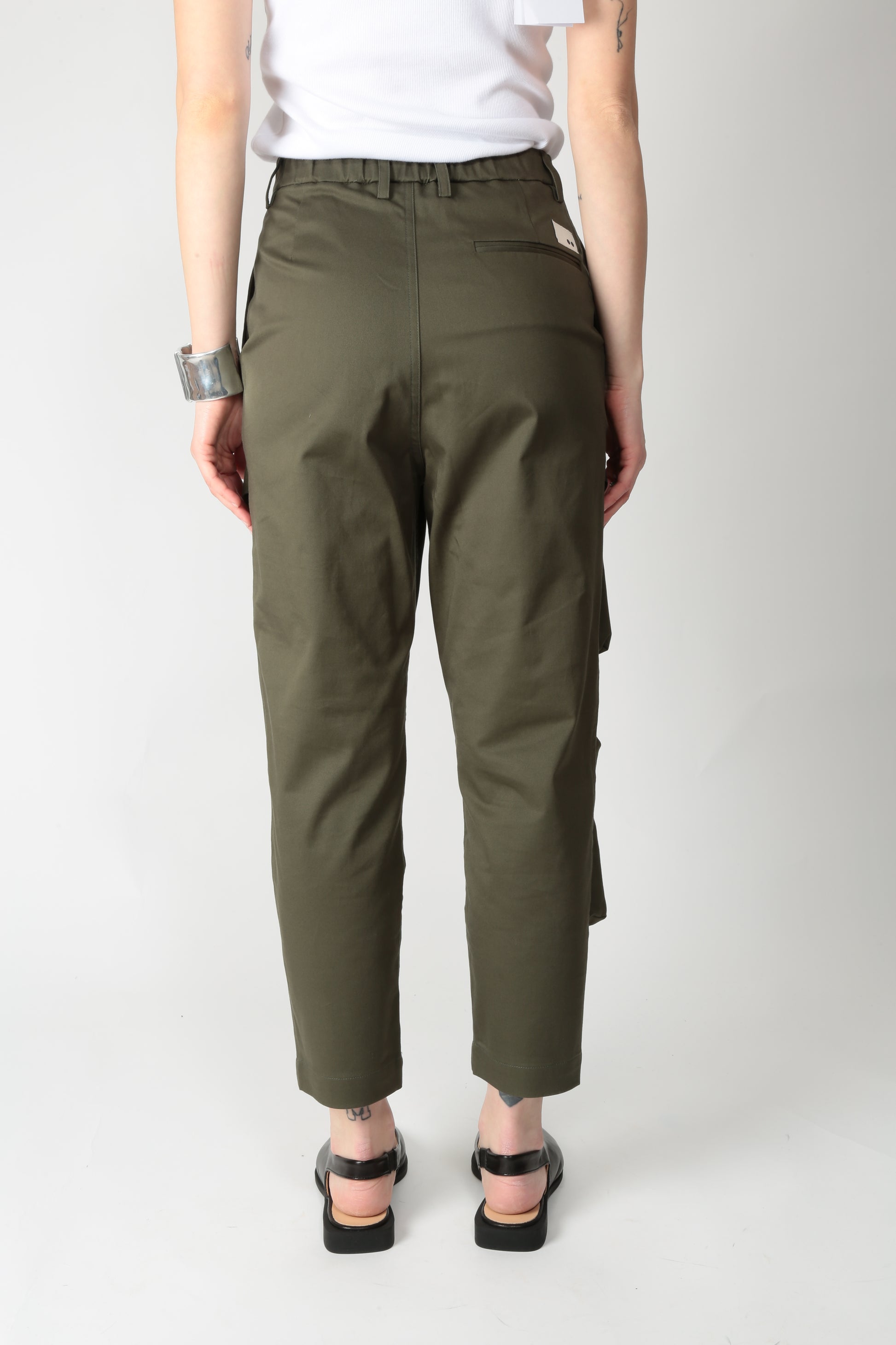 https://admin.shopify.com/store/gulieshop/products/15290025738589#:~:text=https%3A//www.gulieshop.it%20%E2%80%BA%20products%20%E2%80%BA%20the%2Dm%2Dpantalone%2Dcon%2Dtasche%2Dtamy92