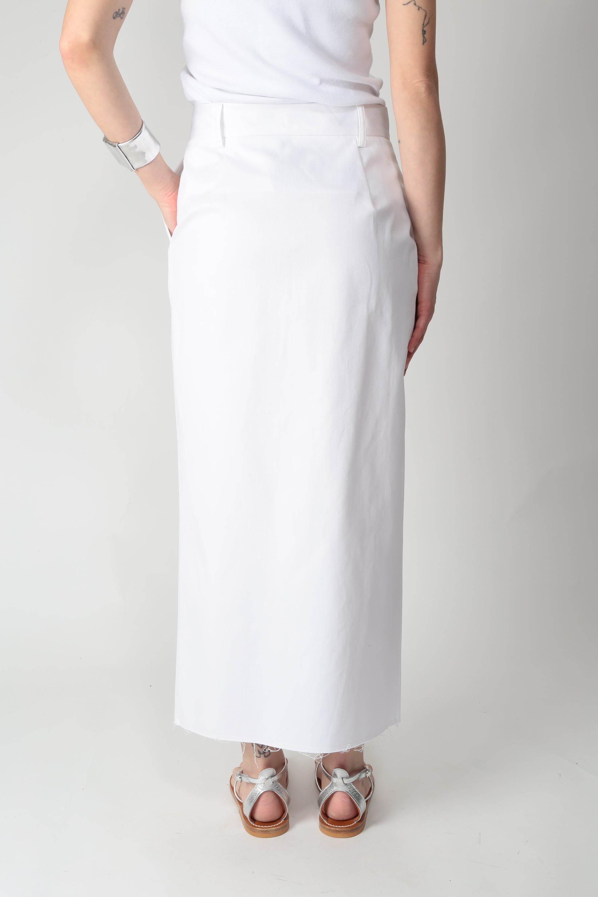 https://admin.shopify.com/store/gulieshop/products/15290025673053#:~:text=https%3A//www.gulieshop.it%20%E2%80%BA%20products%20%E2%80%BA%20the%2Dm%2Dgonna%2Dcon%2Dspacco%2Dcassis%2D1
