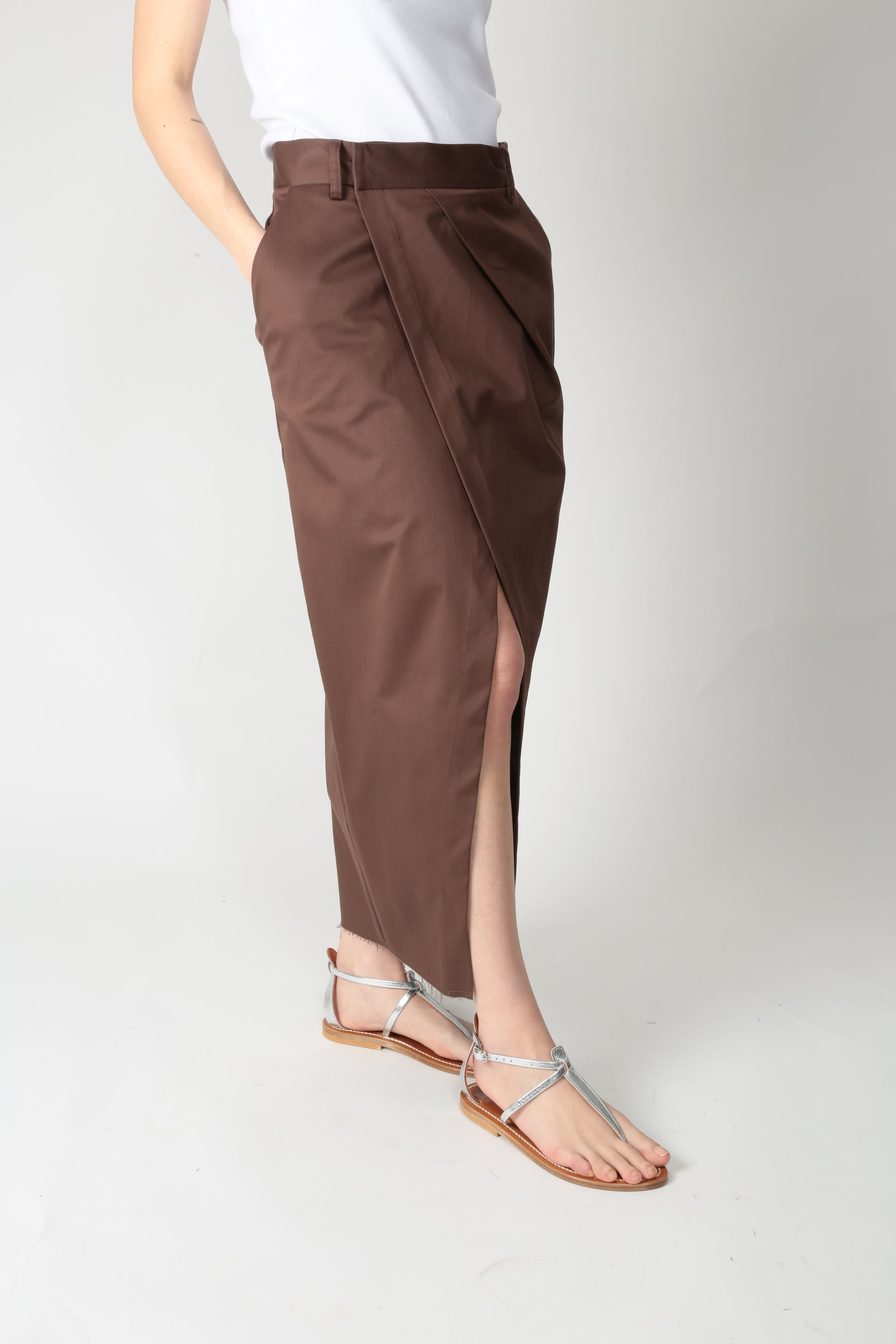 https://admin.shopify.com/store/gulieshop/products/15290025640285#:~:text=https%3A//www.gulieshop.it%20%E2%80%BA%20products%20%E2%80%BA%20the%2Dm%2Dgonna%2Dcon%2Dspacco%2Dcassis