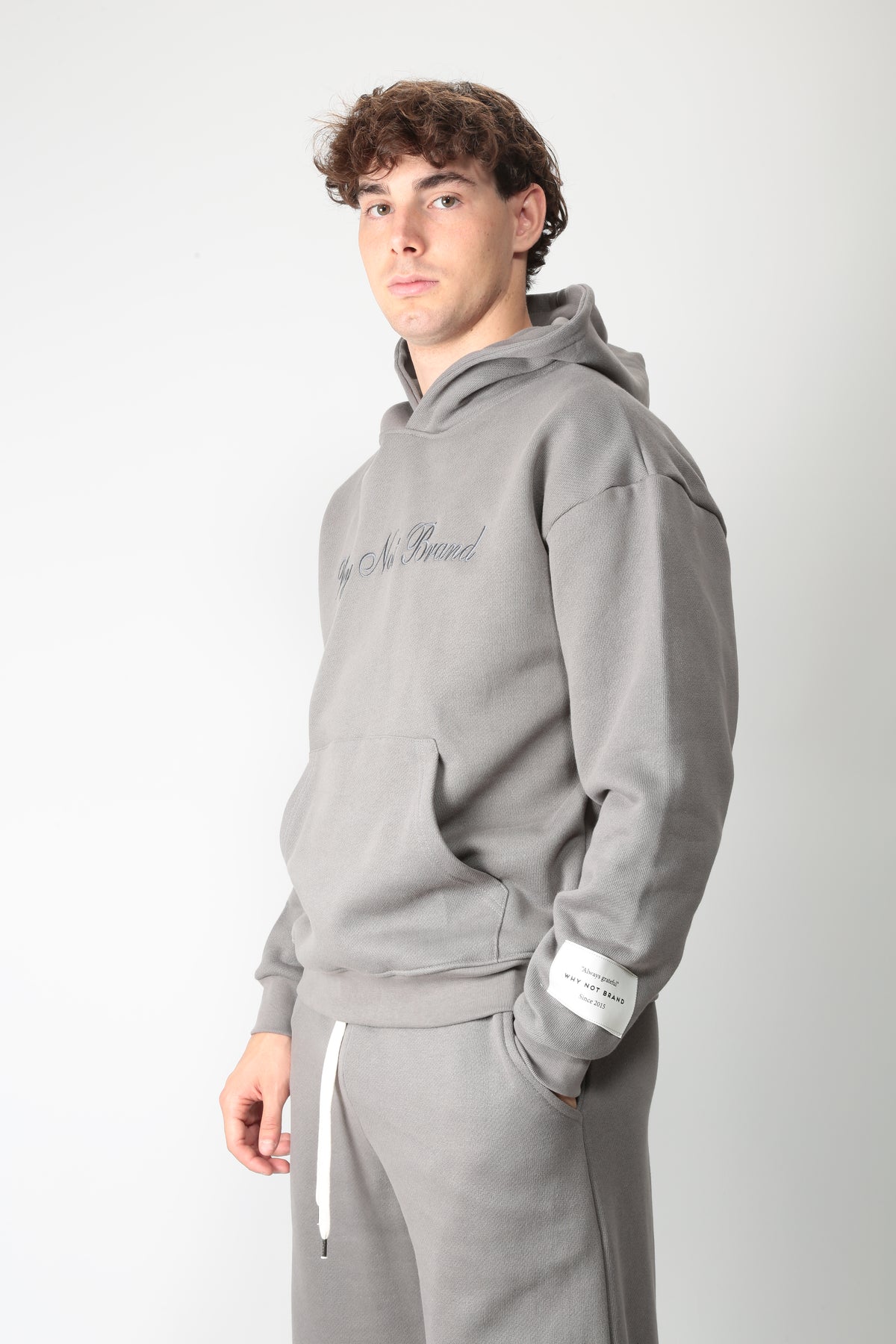 https://admin.shopify.com/store/gulieshop/products/16595776176477#:~:text=https%3A//www.gulieshop.it%20%E2%80%BA%20products%20%E2%80%BA%20whynotbrand%2Dfelpa%2Dcon%2Dricamo%2Dfs44