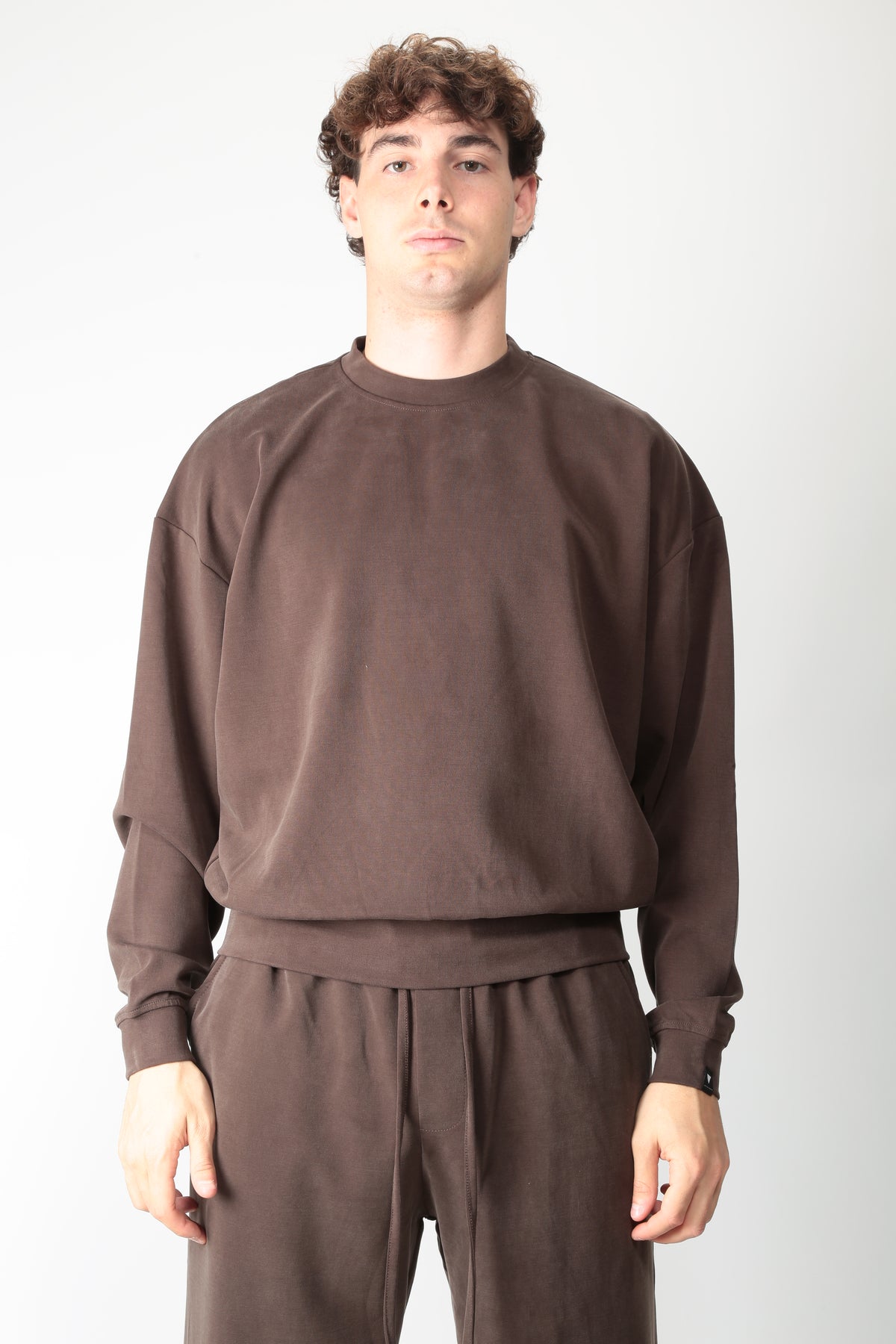 https://admin.shopify.com/store/gulieshop/products/16595776504157#:~:text=https%3A//www.gulieshop.it%20%E2%80%BA%20products%20%E2%80%BA%20whynotbrand%2Dfelpa%2Dgirocollo%2Dfl27