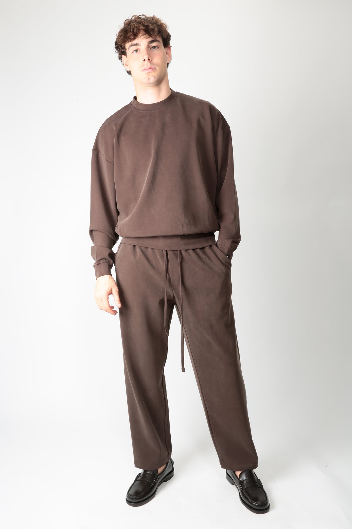 https://admin.shopify.com/store/gulieshop/products/16595776504157#:~:text=https%3A//www.gulieshop.it%20%E2%80%BA%20products%20%E2%80%BA%20whynotbrand%2Dfelpa%2Dgirocollo%2Dfl27