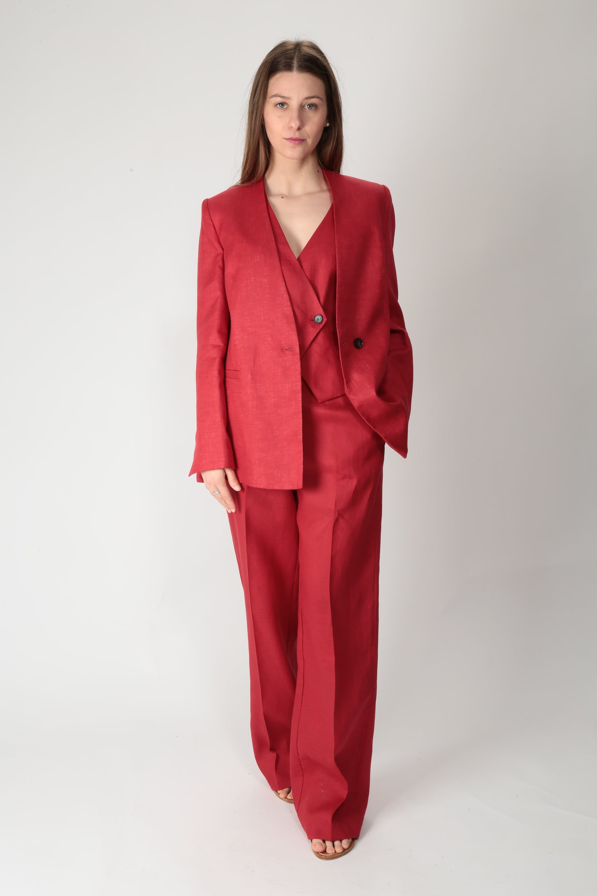 https://admin.shopify.com/store/gulieshop/products/15290034422109#:~:text=https%3A//www.gulieshop.it%20%E2%80%BA%20products%20%E2%80%BA%20l%2Dconti%2Dgiacca%2Dmonopetto%2Din%2Dlino%2Dl5sl48