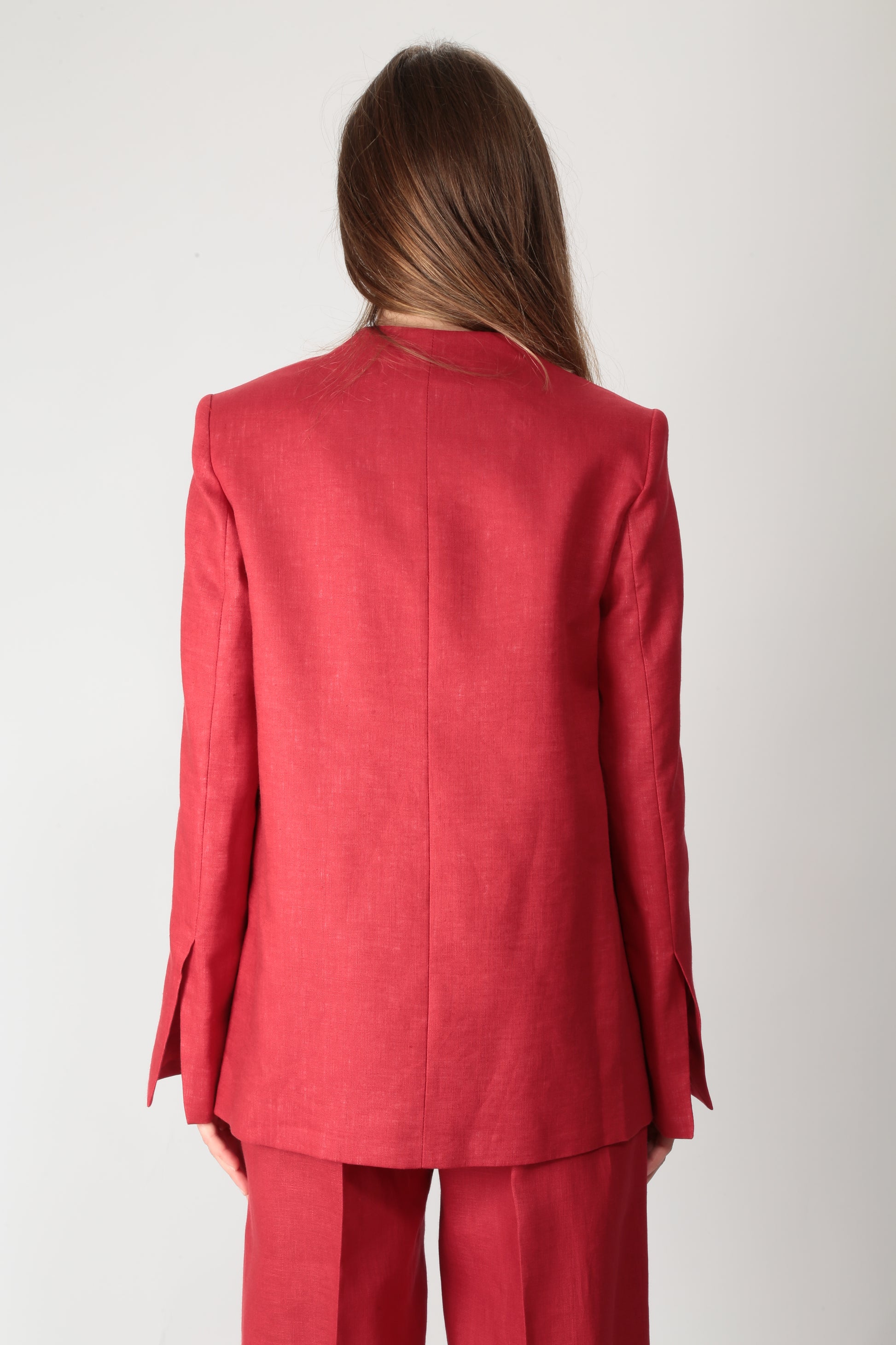 https://admin.shopify.com/store/gulieshop/products/15290034422109#:~:text=https%3A//www.gulieshop.it%20%E2%80%BA%20products%20%E2%80%BA%20l%2Dconti%2Dgiacca%2Dmonopetto%2Din%2Dlino%2Dl5sl48