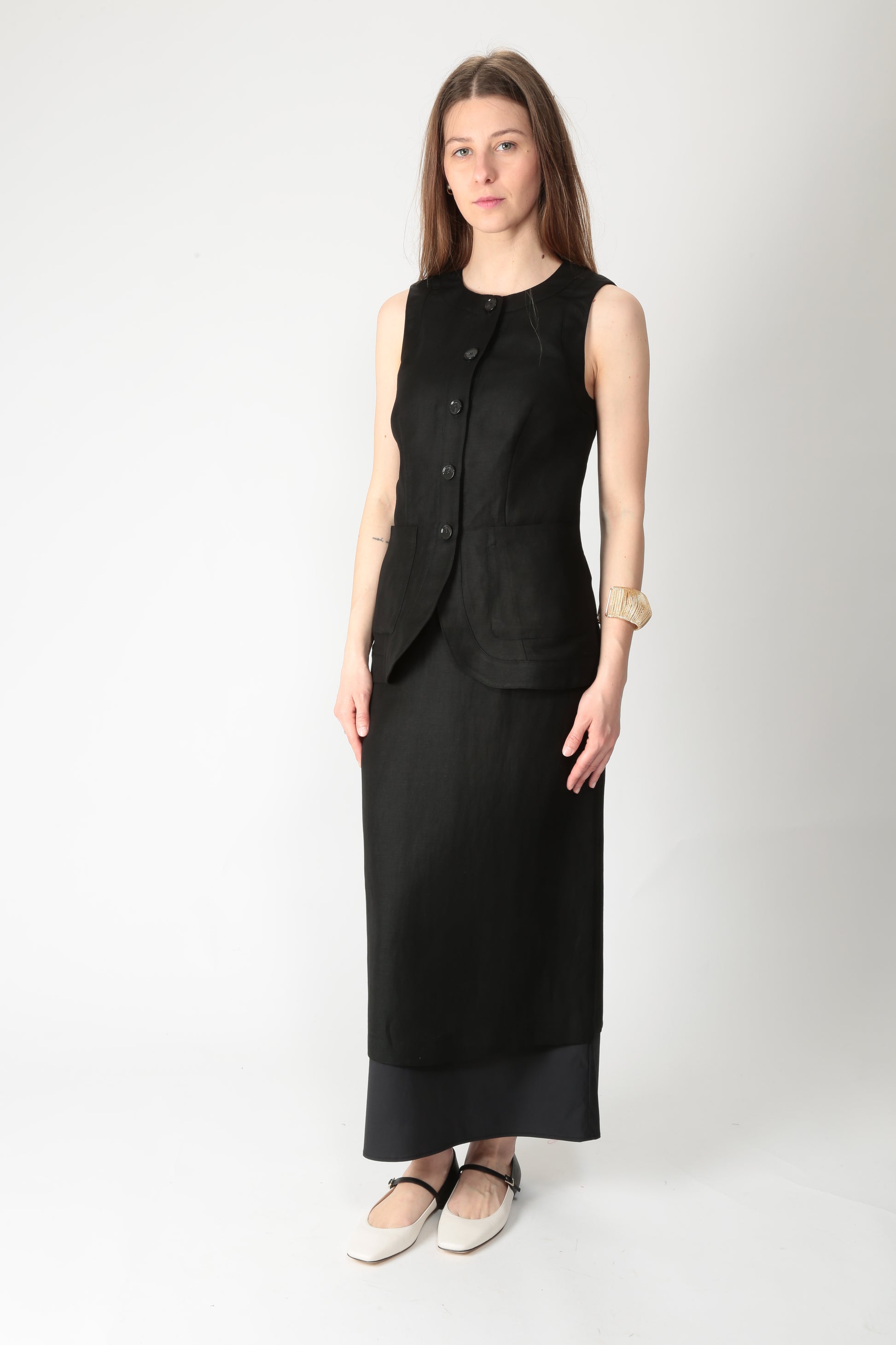 https://admin.shopify.com/store/gulieshop/products/15290035634525#:~:text=https%3A//www.gulieshop.it%20%E2%80%BA%20products%20%E2%80%BA%20l%2Dconti%2Dgonna%2Da%2Dtubino%2Df5sl75