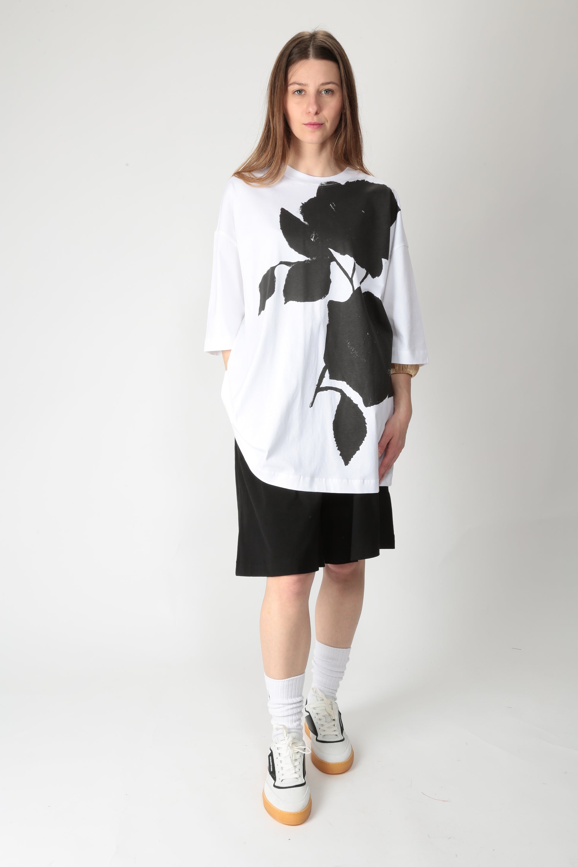 https://admin.shopify.com/store/gulieshop/products/15290025050461#:~:text=https%3A//www.gulieshop.it%20%E2%80%BA%20products%20%E2%80%BA%20l%2Dconti%2Dmaxi%2Dmaglia%2Din%2Dcotone%2Djames%2Dl5sw74