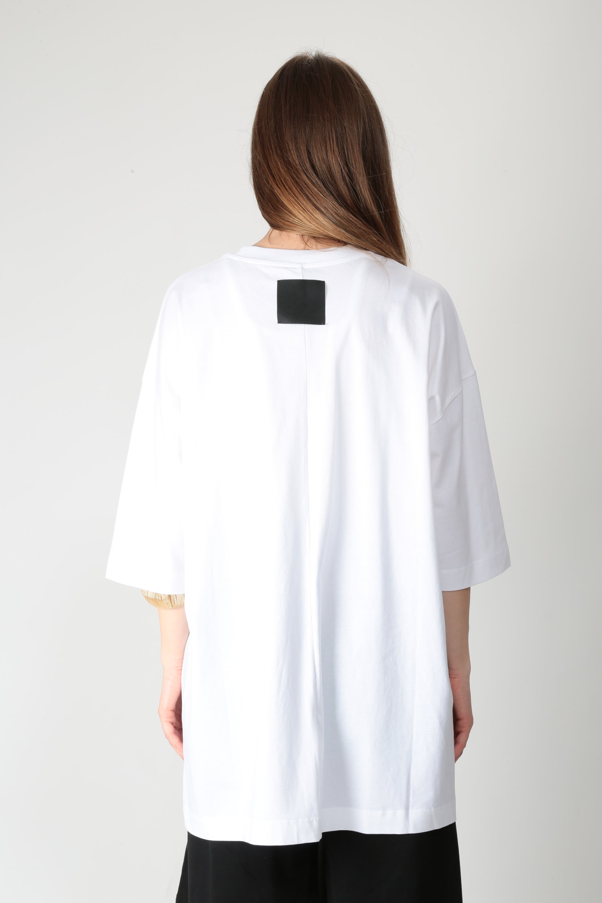 https://admin.shopify.com/store/gulieshop/products/15290025050461#:~:text=https%3A//www.gulieshop.it%20%E2%80%BA%20products%20%E2%80%BA%20l%2Dconti%2Dmaxi%2Dmaglia%2Din%2Dcotone%2Djames%2Dl5sw74