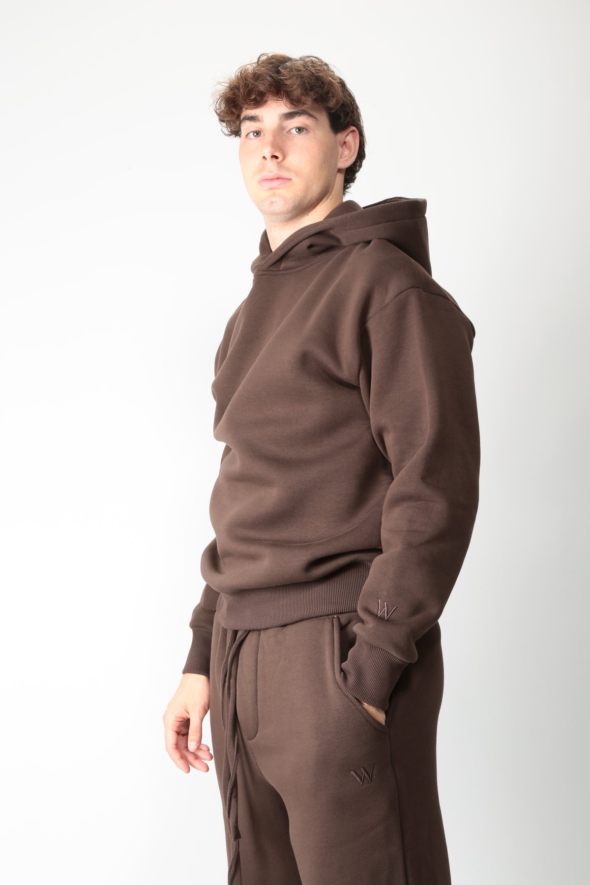 https://admin.shopify.com/store/gulieshop/products/16595776110941#:~:text=https%3A//www.gulieshop.it%20%E2%80%BA%20products%20%E2%80%BA%20whynotbrand%2Dfelpa%2Dcon%2Dcappuccio%2Dfl29
