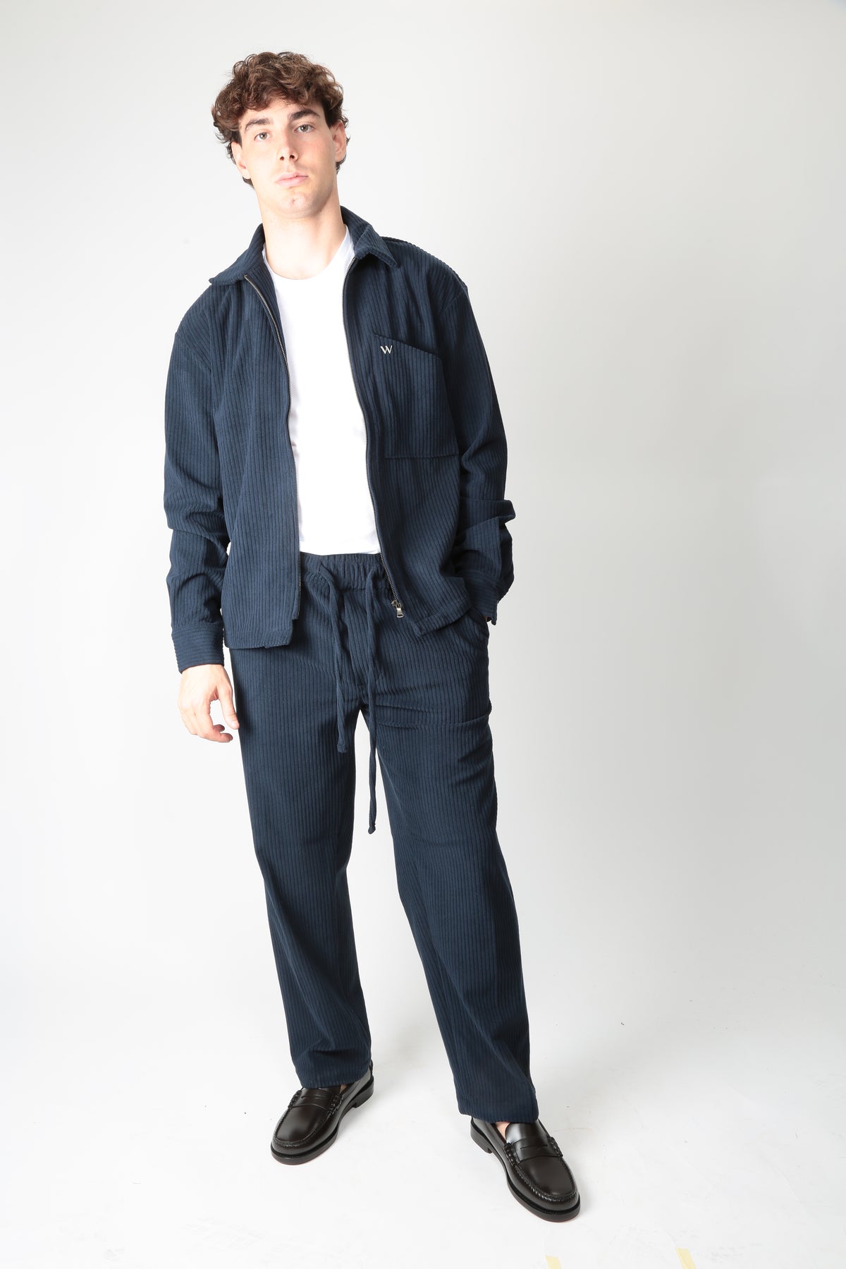 https://admin.shopify.com/store/gulieshop/products/16595776274781#:~:text=https%3A//www.gulieshop.it%20%E2%80%BA%20products%20%E2%80%BA%20whynotbrand%2Djogger%2Din%2Dvelluto%2Dpl104