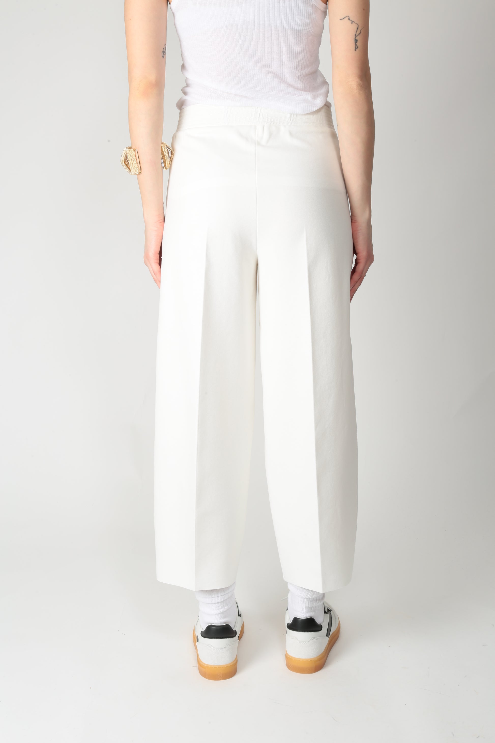 https://admin.shopify.com/store/gulieshop/products/15290034094429#:~:text=https%3A//www.gulieshop.it%20%E2%80%BA%20products%20%E2%80%BA%20l%2Dconti%2Dpantalone%2Din%2Dviscosa%2Dstretch%2Df5si80