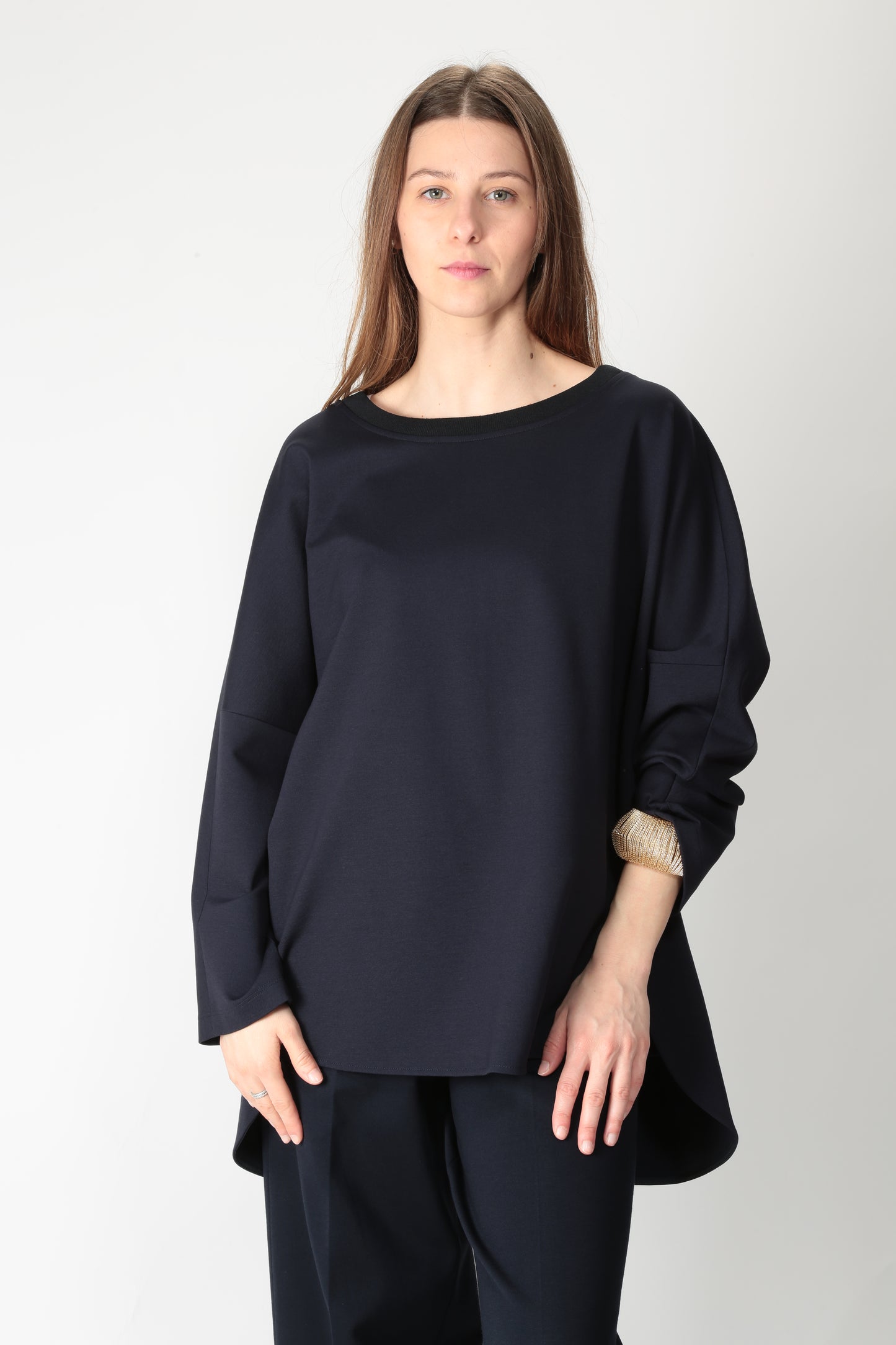 https://admin.shopify.com/store/gulieshop/products/15290025476445#:~:text=https%3A//www.gulieshop.it%20%E2%80%BA%20products%20%E2%80%BA%20l%2Dconti%2Dmaglia%2Din%2Dmisto%2Dviscosa%2Df5si10