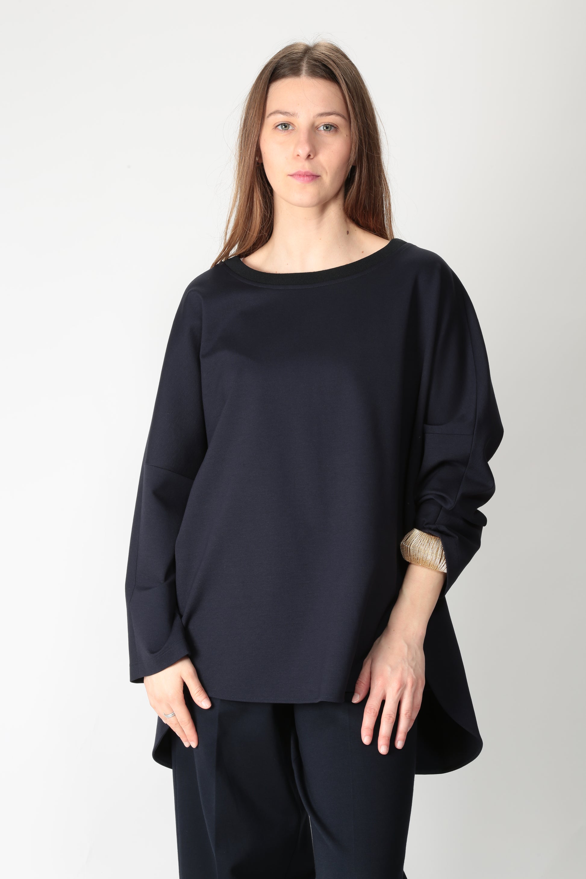 https://admin.shopify.com/store/gulieshop/products/15290025476445#:~:text=https%3A//www.gulieshop.it%20%E2%80%BA%20products%20%E2%80%BA%20l%2Dconti%2Dmaglia%2Din%2Dmisto%2Dviscosa%2Df5si10