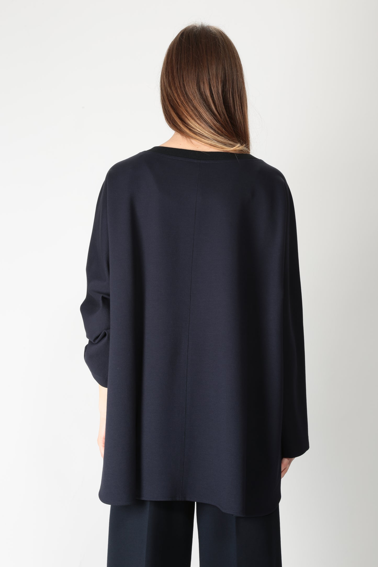 https://admin.shopify.com/store/gulieshop/products/15290025476445#:~:text=https%3A//www.gulieshop.it%20%E2%80%BA%20products%20%E2%80%BA%20l%2Dconti%2Dmaglia%2Din%2Dmisto%2Dviscosa%2Df5si10