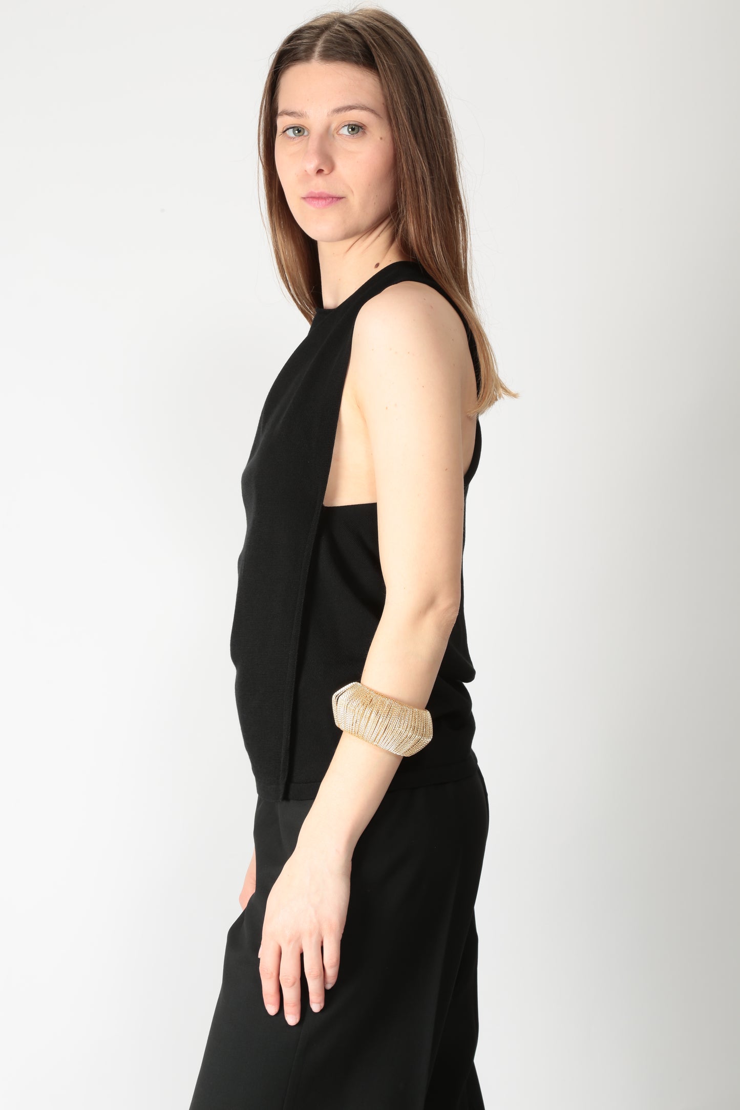 https://admin.shopify.com/store/gulieshop/products/15290025115997#:~:text=https%3A//www.gulieshop.it%20%E2%80%BA%20products%20%E2%80%BA%20l%2Dconti%2Dtop%2Dcanotta%2Dkatia%2Dl5sd24