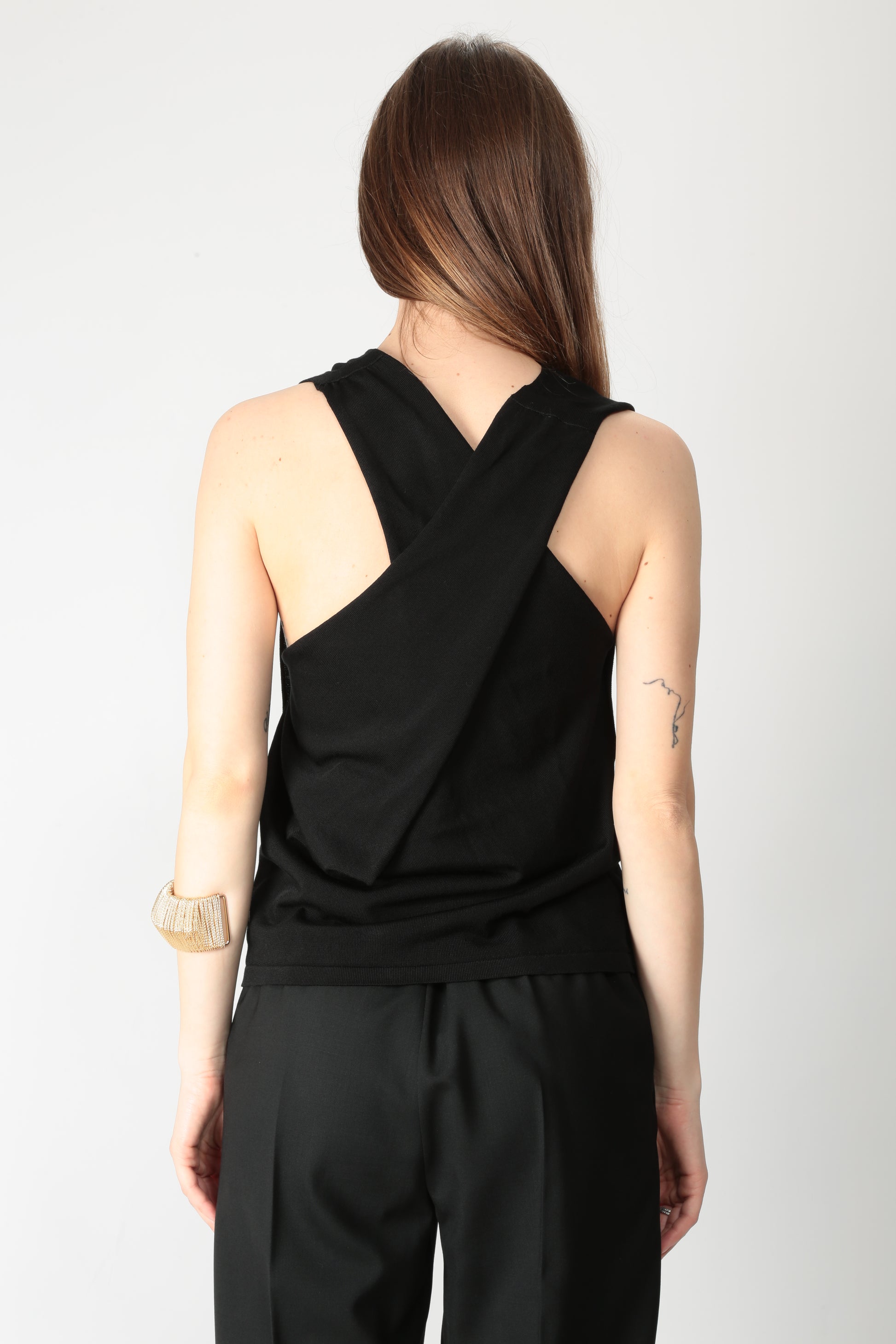 https://admin.shopify.com/store/gulieshop/products/15290025115997#:~:text=https%3A//www.gulieshop.it%20%E2%80%BA%20products%20%E2%80%BA%20l%2Dconti%2Dtop%2Dcanotta%2Dkatia%2Dl5sd24