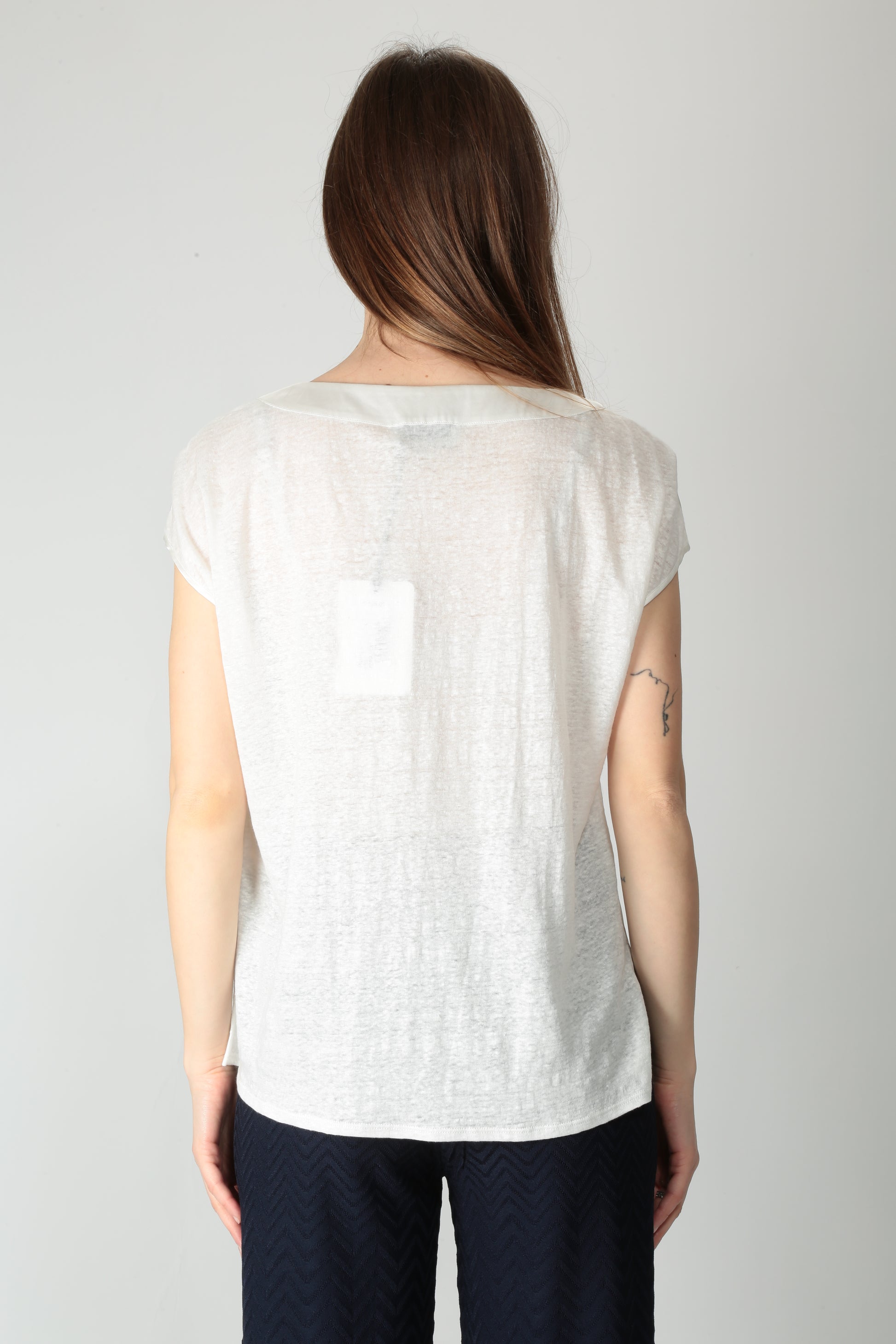 https://admin.shopify.com/store/gulieshop/products/15318316974429#:~:text=https%3A//www.gulieshop.it%20%E2%80%BA%20products%20%E2%80%BA%20maida%2Dmila%2Dmaglia%2Dcon%2Dricamo%2D251m1062