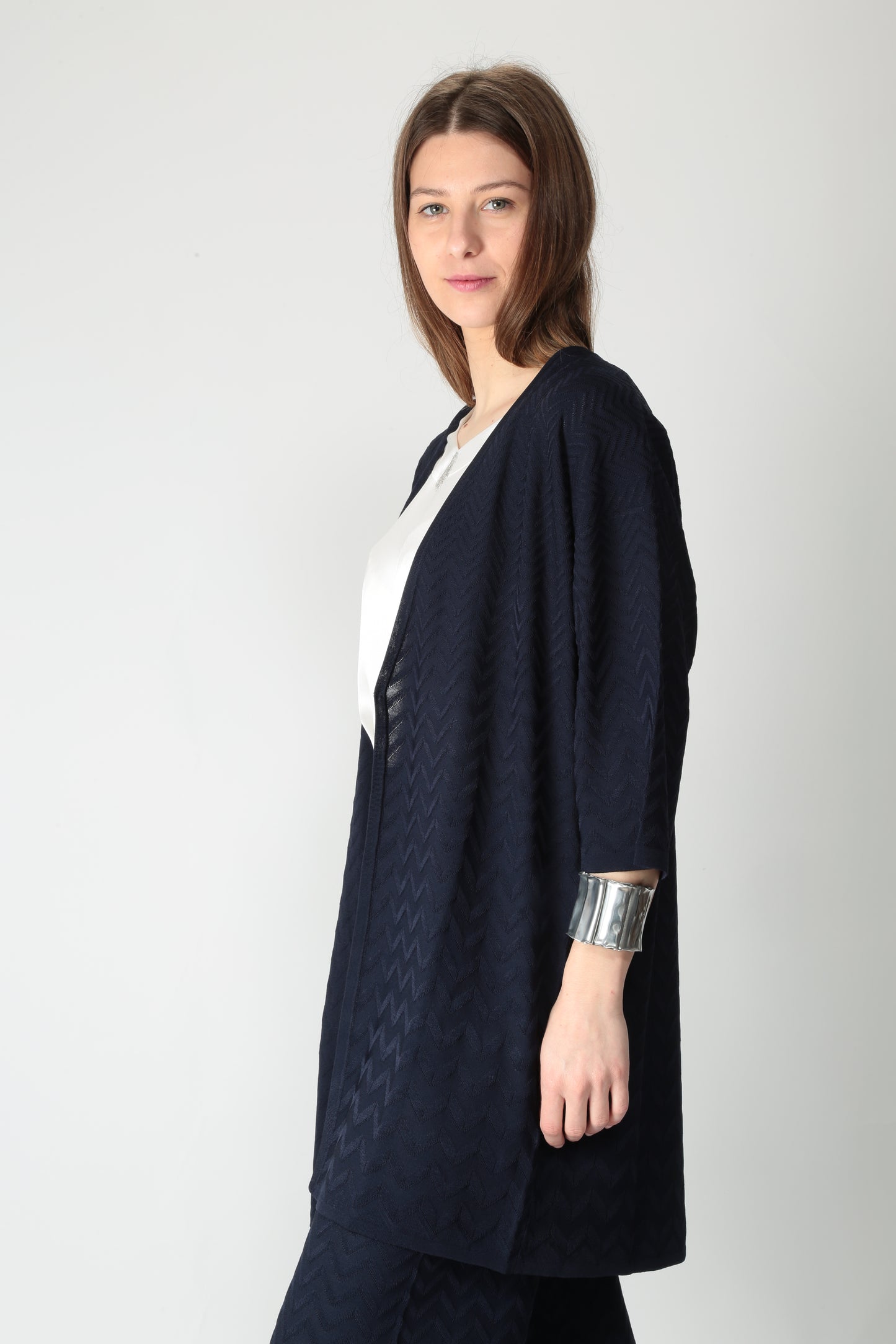 https://admin.shopify.com/store/gulieshop/products/15318340534621#:~:text=https%3A//www.gulieshop.it%20%E2%80%BA%20products%20%E2%80%BA%20maida%2Dmila%2Dcardigan%2Dlungo%2Dpunto%2Dzig%2Dzag%2D251m1035%2D1