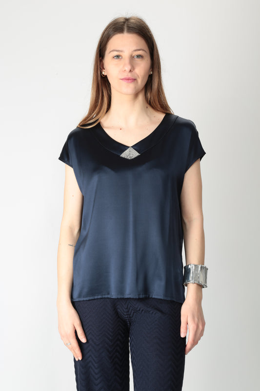 https://admin.shopify.com/store/gulieshop/products/15318317007197#:~:text=https%3A//www.gulieshop.it%20%E2%80%BA%20products%20%E2%80%BA%20maida%2Dmila%2Dmaglia%2Dcon%2Dricamo%2D251m1062%2D1