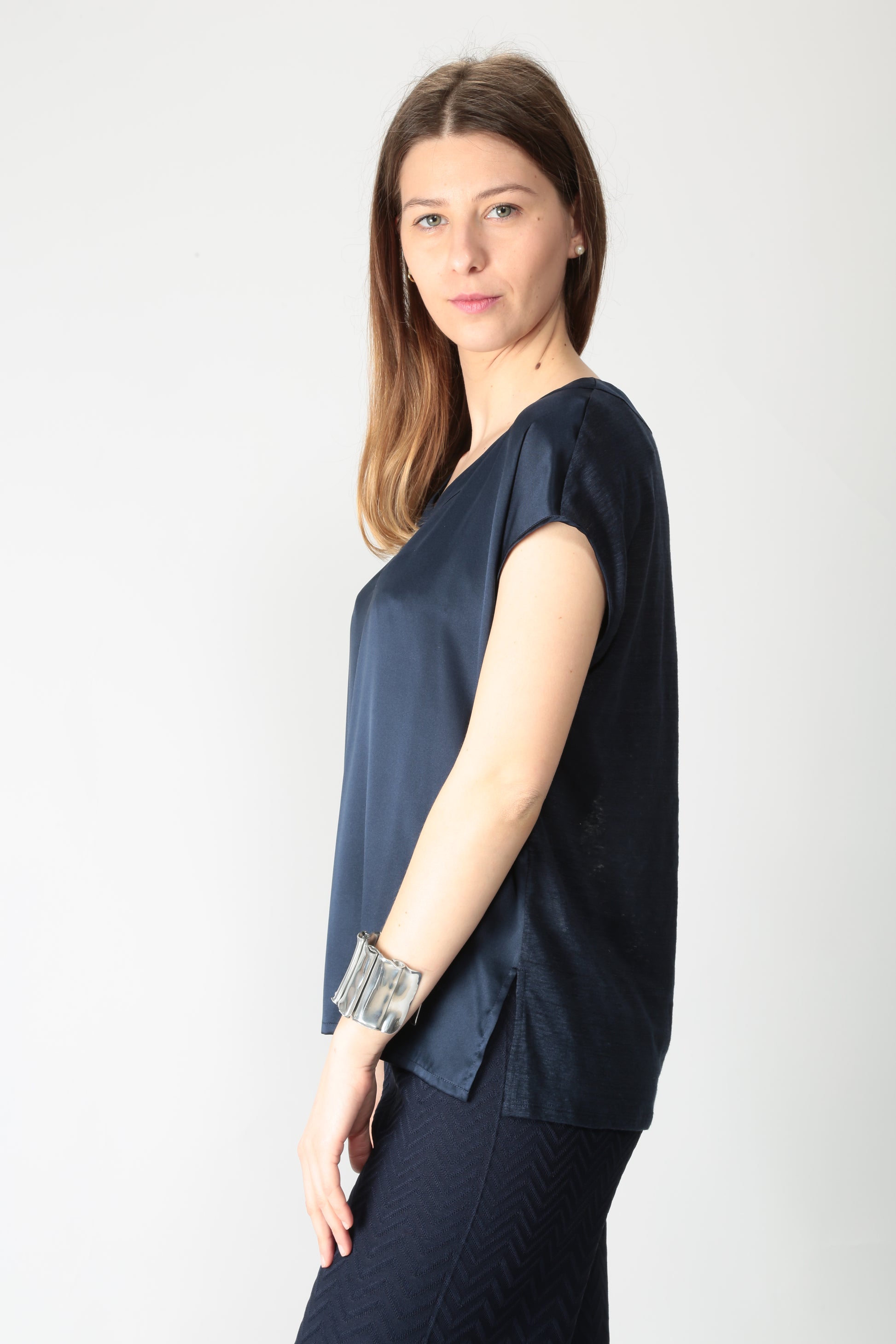 https://admin.shopify.com/store/gulieshop/products/15318317007197#:~:text=https%3A//www.gulieshop.it%20%E2%80%BA%20products%20%E2%80%BA%20maida%2Dmila%2Dmaglia%2Dcon%2Dricamo%2D251m1062%2D1