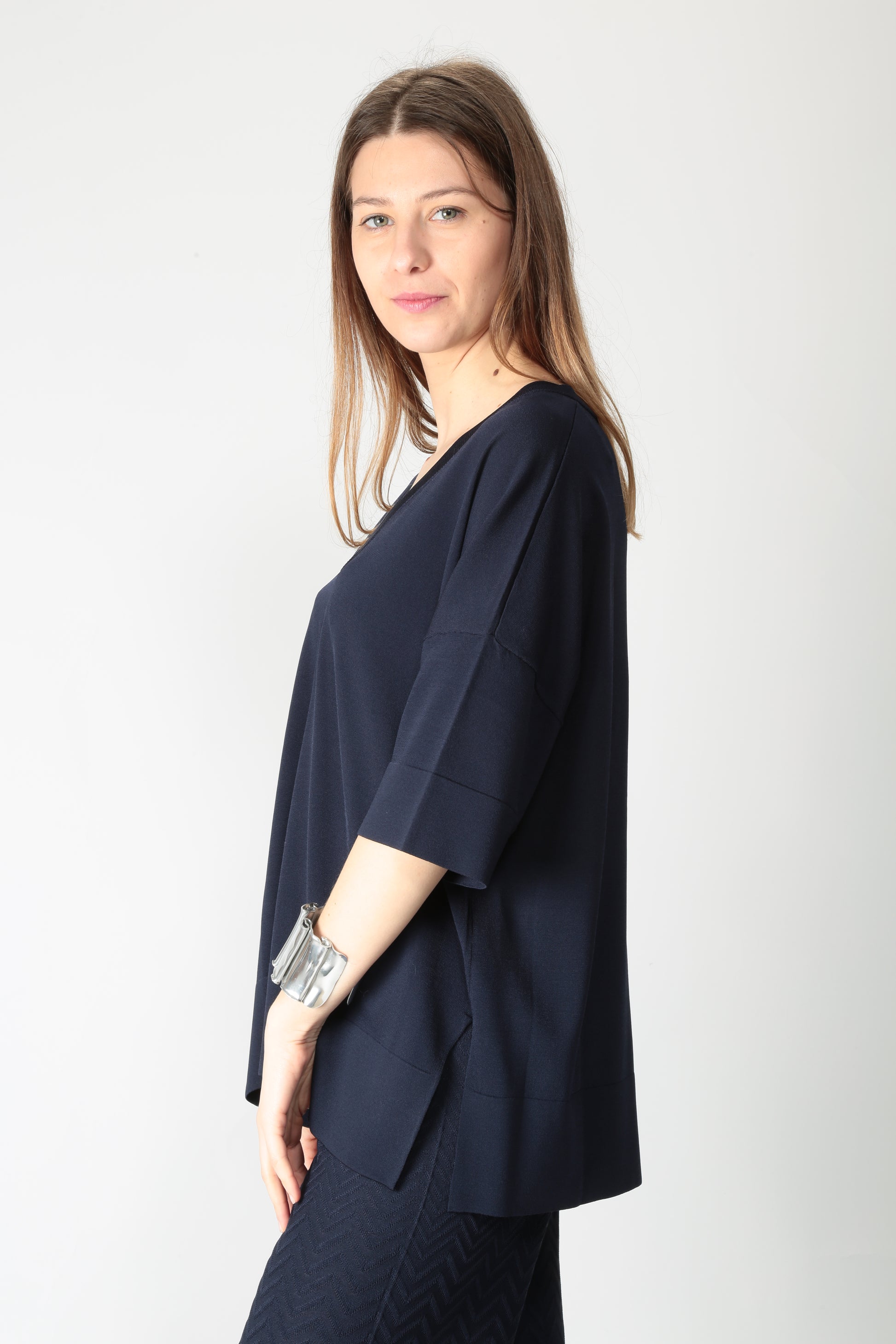 https://admin.shopify.com/store/gulieshop/products/15318340141405#:~:text=https%3A//www.gulieshop.it%20%E2%80%BA%20products%20%E2%80%BA%20maida%2Dmila%2Dmaglia%2Doversize%2Din%2Dviscosa%2D251m1018%2D1