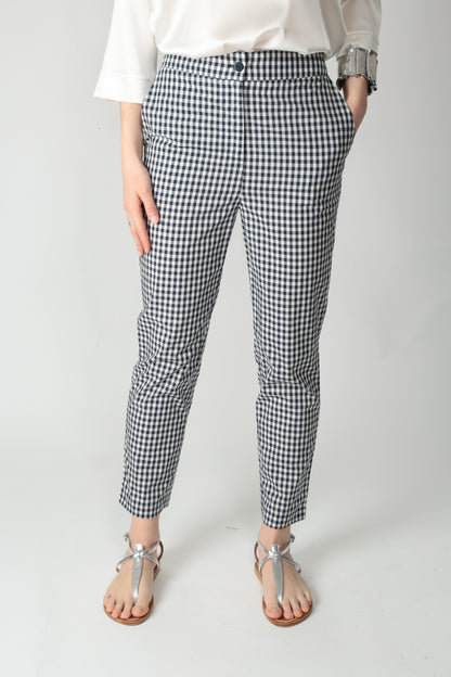 https://admin.shopify.com/store/gulieshop/products/15318316843357#:~:text=https%3A//www.gulieshop.it%20%E2%80%BA%20products%20%E2%80%BA%20maida%2Dmila%2Dpantalone%2Da%2Dsigaretta%2D251m1233
